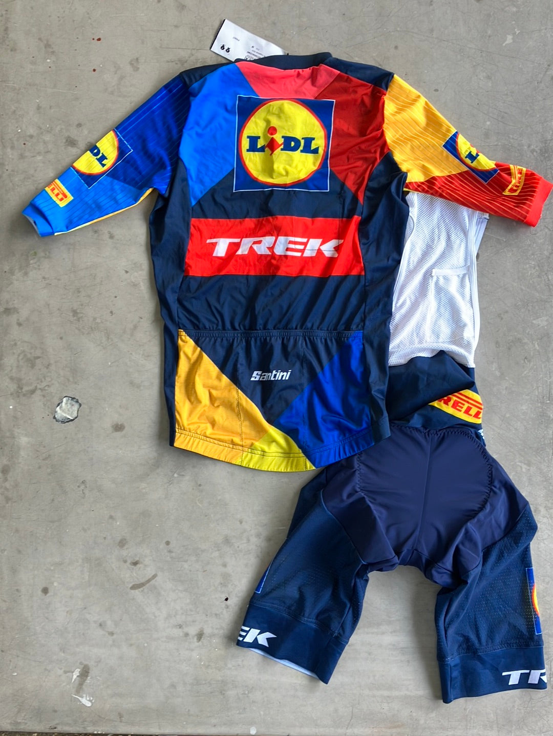Lidl Trek | Santini Bundle - Aero Jersey & Summer Bibs | M | Pro-Issued Team Kit