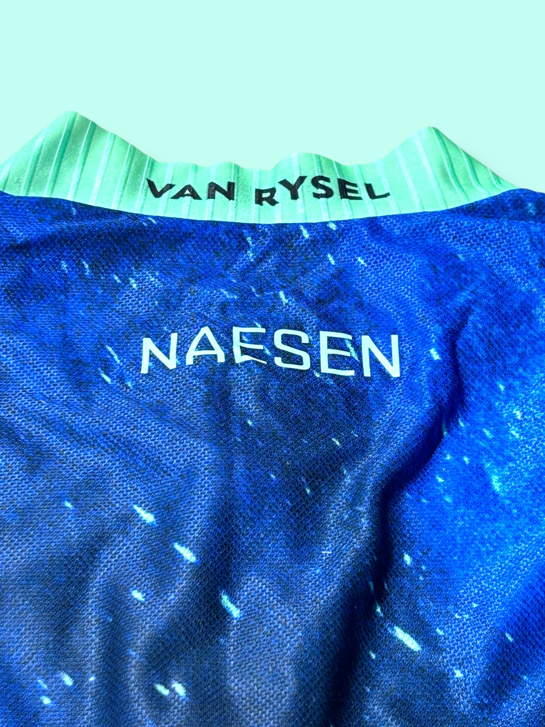 Aero Jersey OLIVER NAESEN Short Sleeve Racing Maillot | Decathlon AG2R La Mondiale | Rosti | Pro Cycling Kit