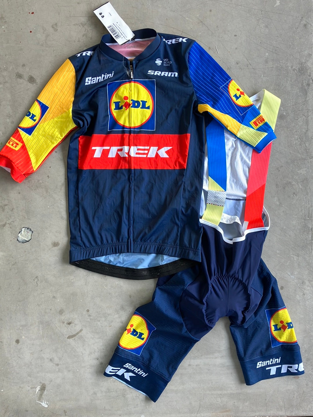 Lidl Trek | Santini Bundle - Aero Jersey & Summer Bibs | M | Pro-Issued Team Kit