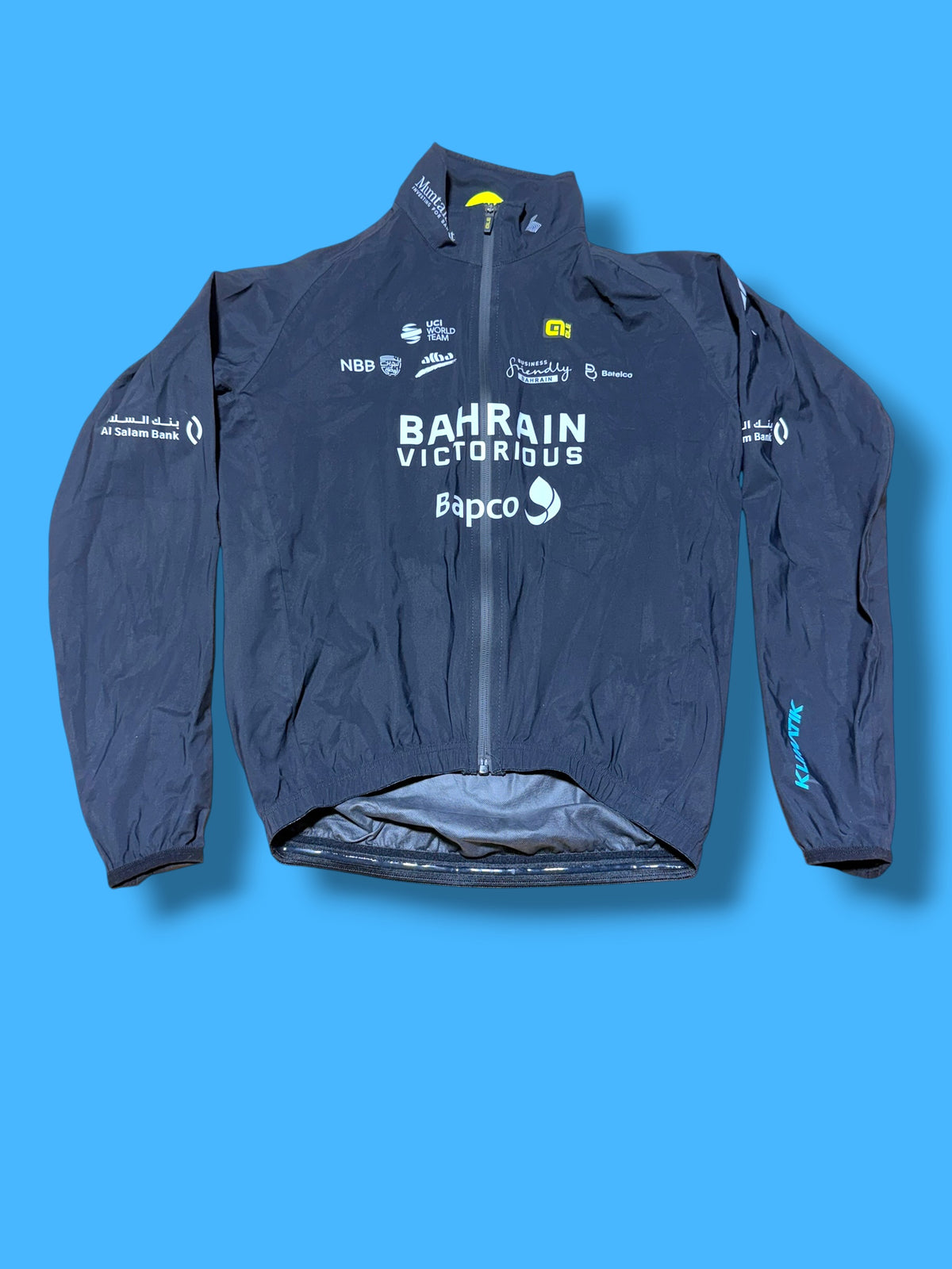 Black Lightweight Packable Rain Jacket | Bahrain Victorious | Alé Pro Cycling Kit
