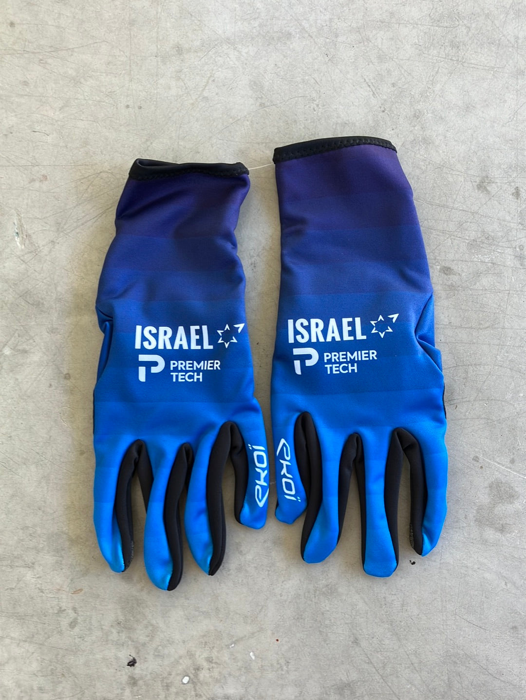 Gloves - Long Finger Winter Thermal Gloves | Ekoi | Israel Premier Tech IPT | Pro Cycling Kit