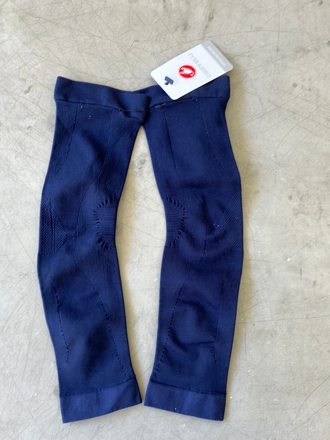 Seamless arm warmers | Castelli | Quick-Step Alpha Vinyl / Soudal | Pro Cycling Kit