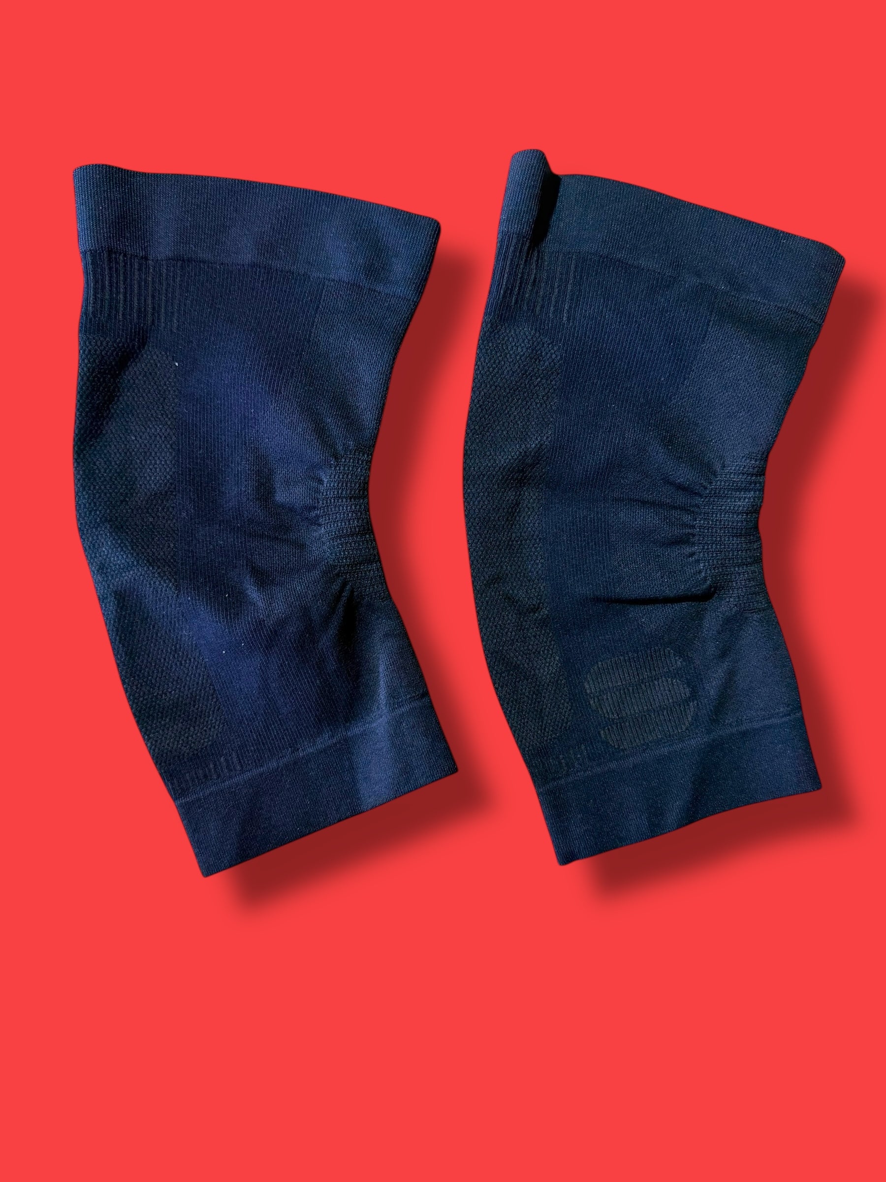 Second Skin Stretchy Knee Warmers|Sportfull|Red Bull Bora Hansgrohe |Pro Cycling