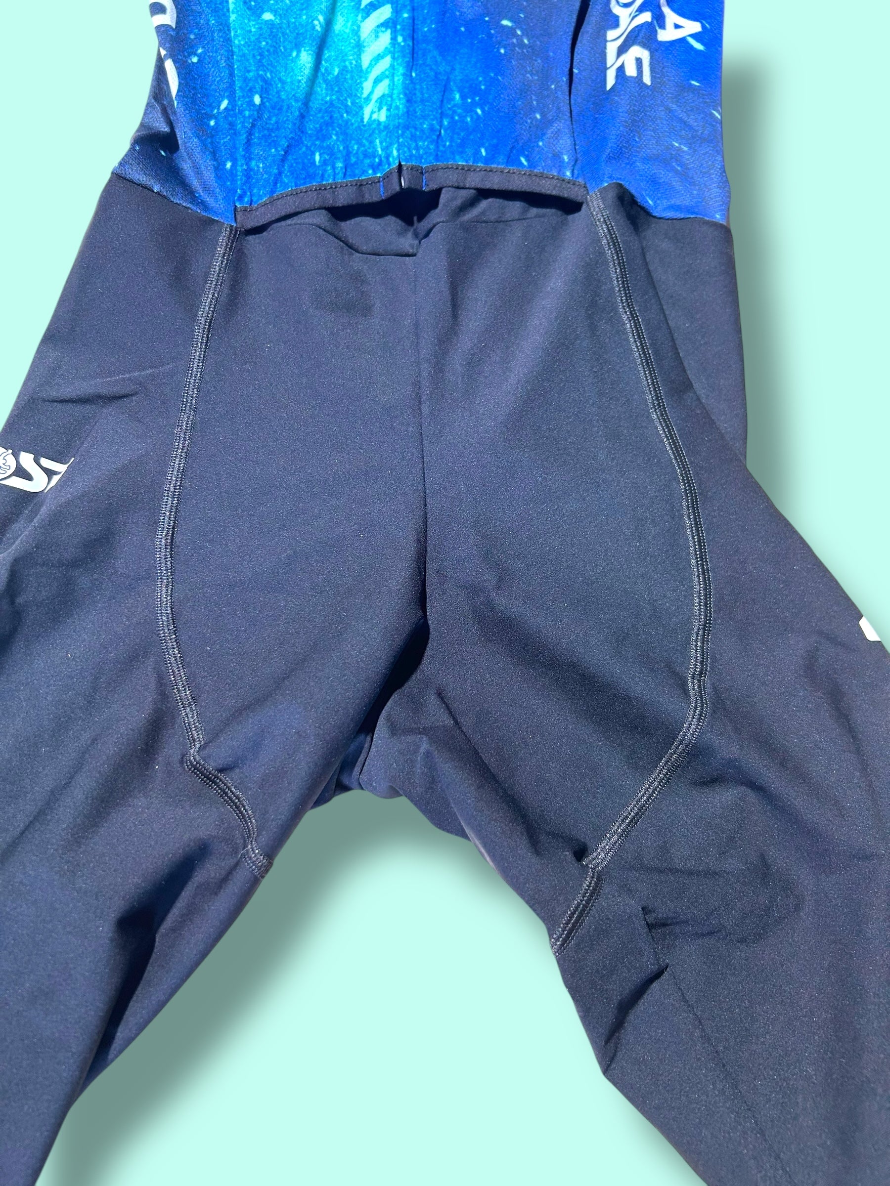 Roadsuit SAM BENNETT Aerosuit Racing Body Domina | Decathlon AG2R La Mondiale | Rosti | Pro Cycling Kit