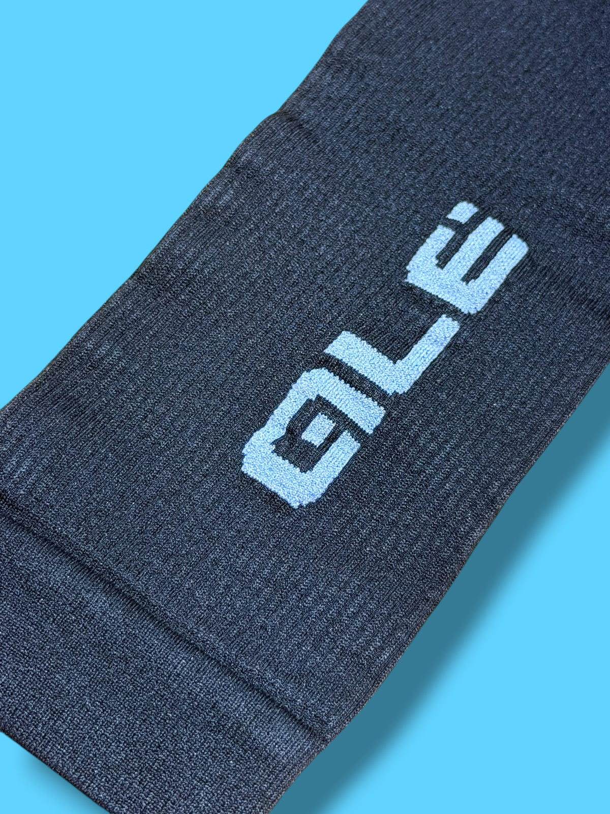 Seamless Aero Arm Warmers | Bahrain Victorious | Alé Pro Cycling Kit