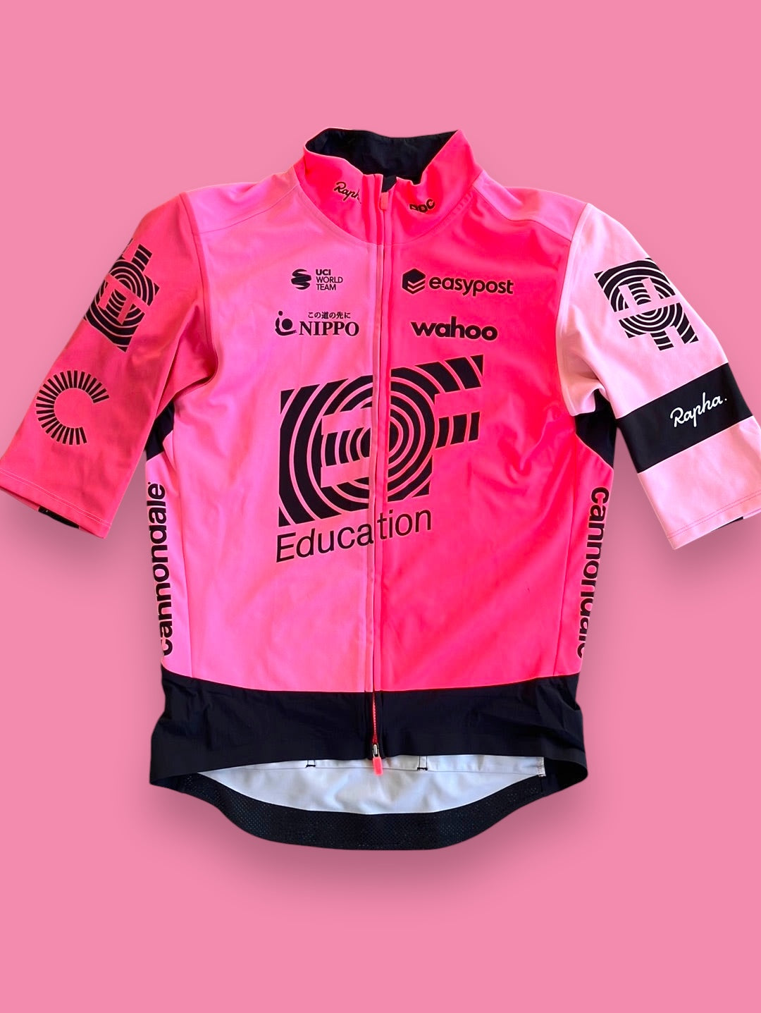 65564E25-0F1F-4A0A-A216-