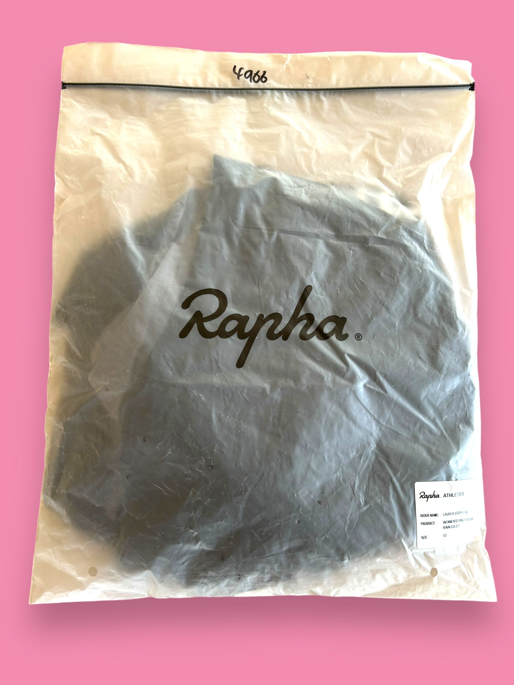 Gilet Vest Womens Lightweight Rain Waterproof Packable | Rapha Pro Team | EF Education First | Pro Cycling Kit