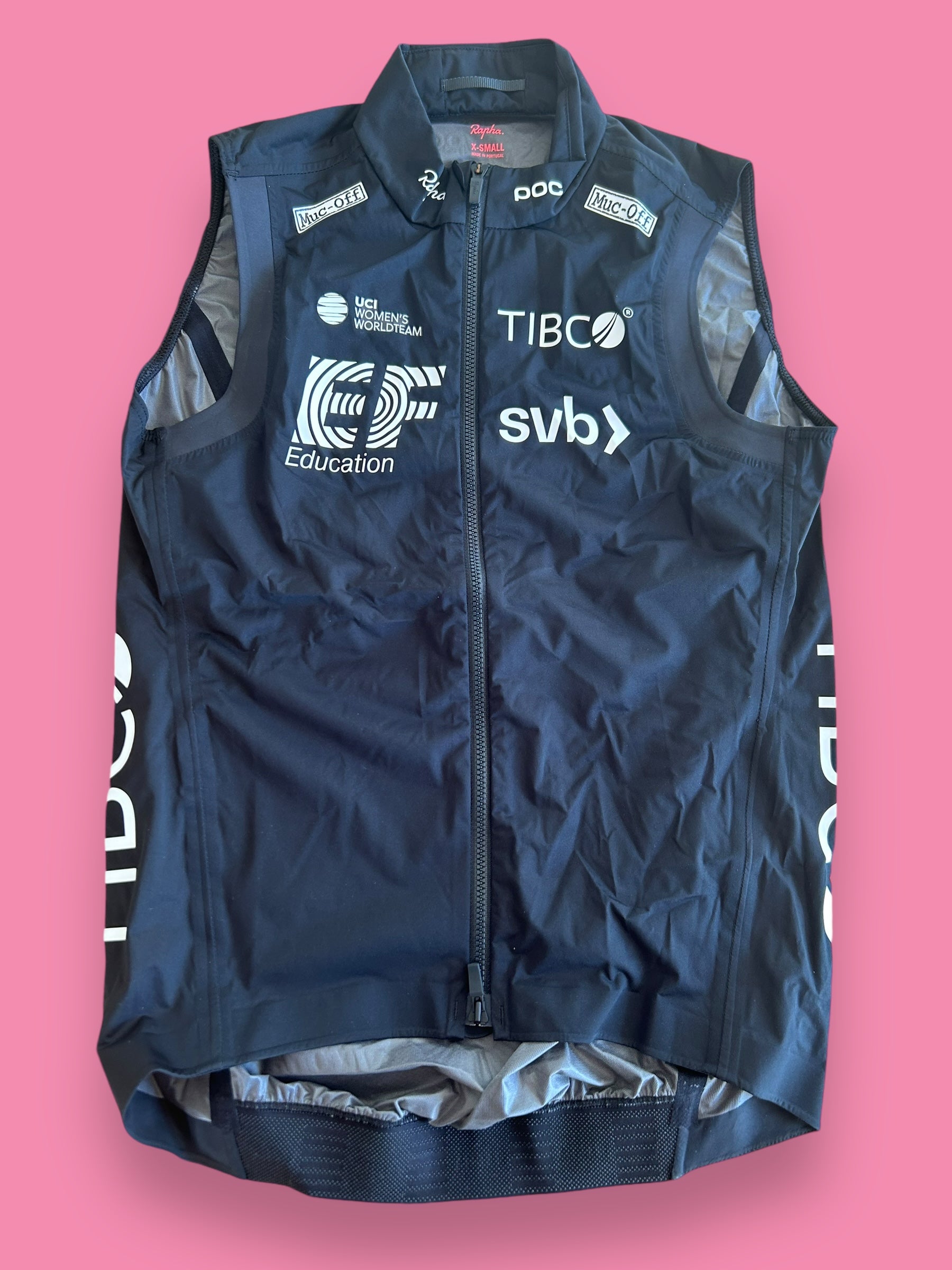 Gilet Vest Womens Lightweight Rain Waterproof Packable | Rapha Pro Team | EF Education First | Pro Cycling Kit