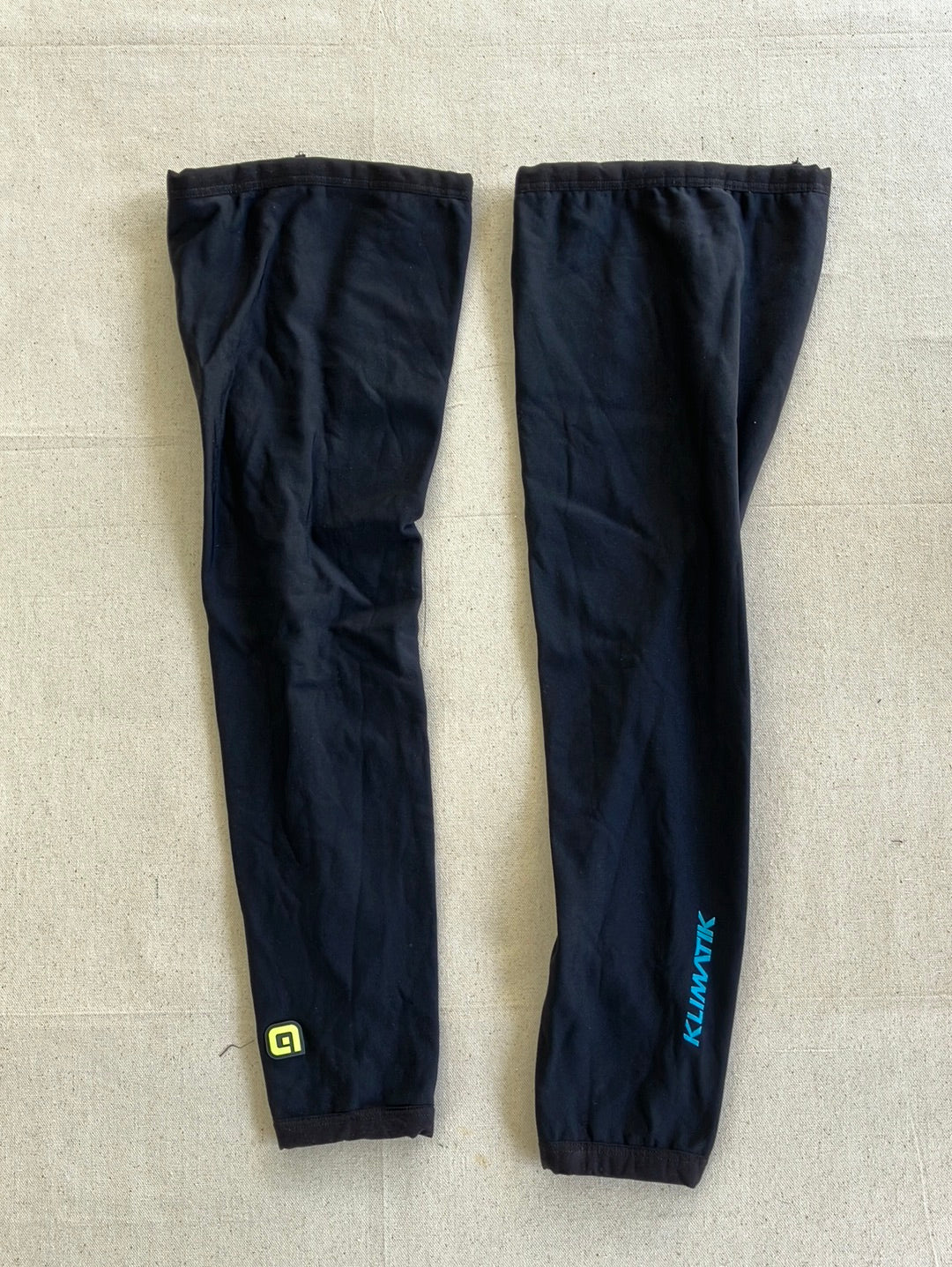 Leg Warmers Thermal Winter Zips | Ale | Team Bahrain Victorious | Pro Cycling Kit