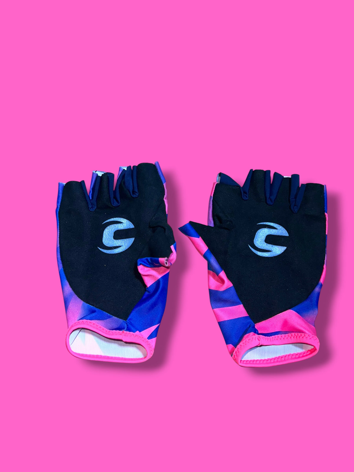 EF 2020 Rider-Issued Mitts | EF Education First | Rapha Men's Pro Kit