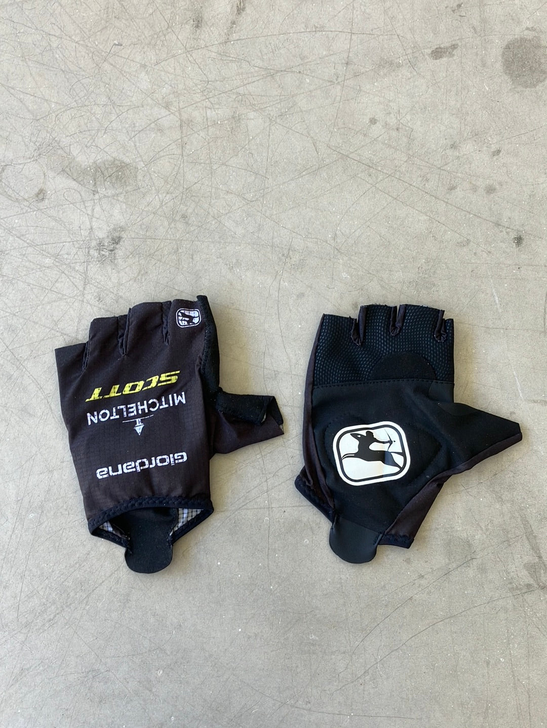 Padded Mitt Glove Team Colours Short Finger | Giordana | Mitchelton Scott | Pro Cycling Kit