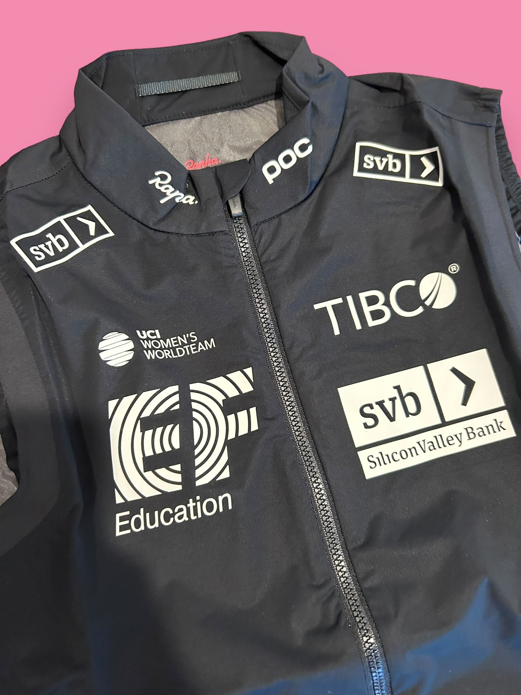 Gilet Vest Womens Lightweight Rain Waterproof Packable | Rapha Pro Team | EF Education First | Pro Cycling Kit