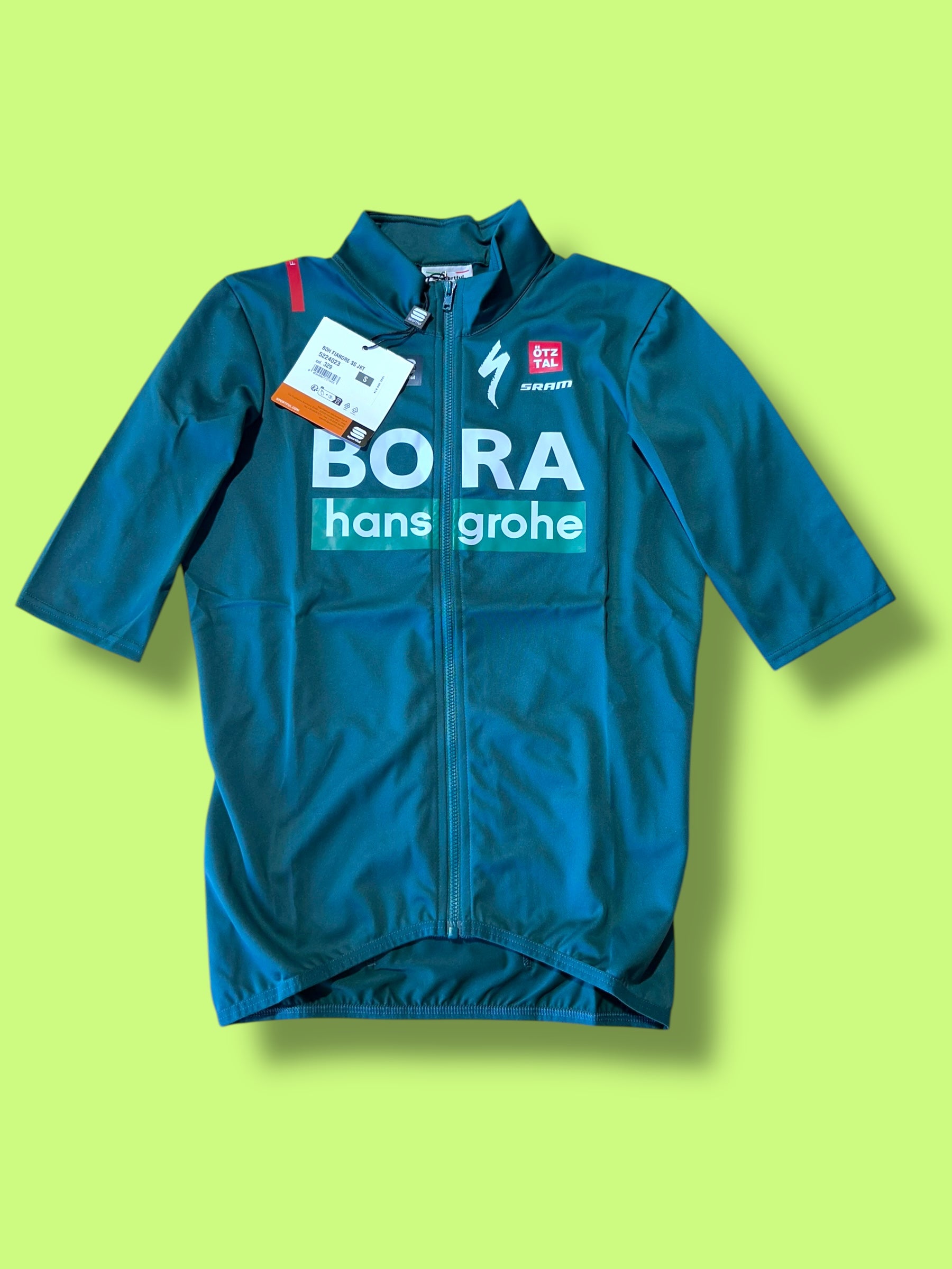 Fiandre Light Rain Jacket Team Issued| Sportful | Bora Hansgrohe| Pro Cycling Kit