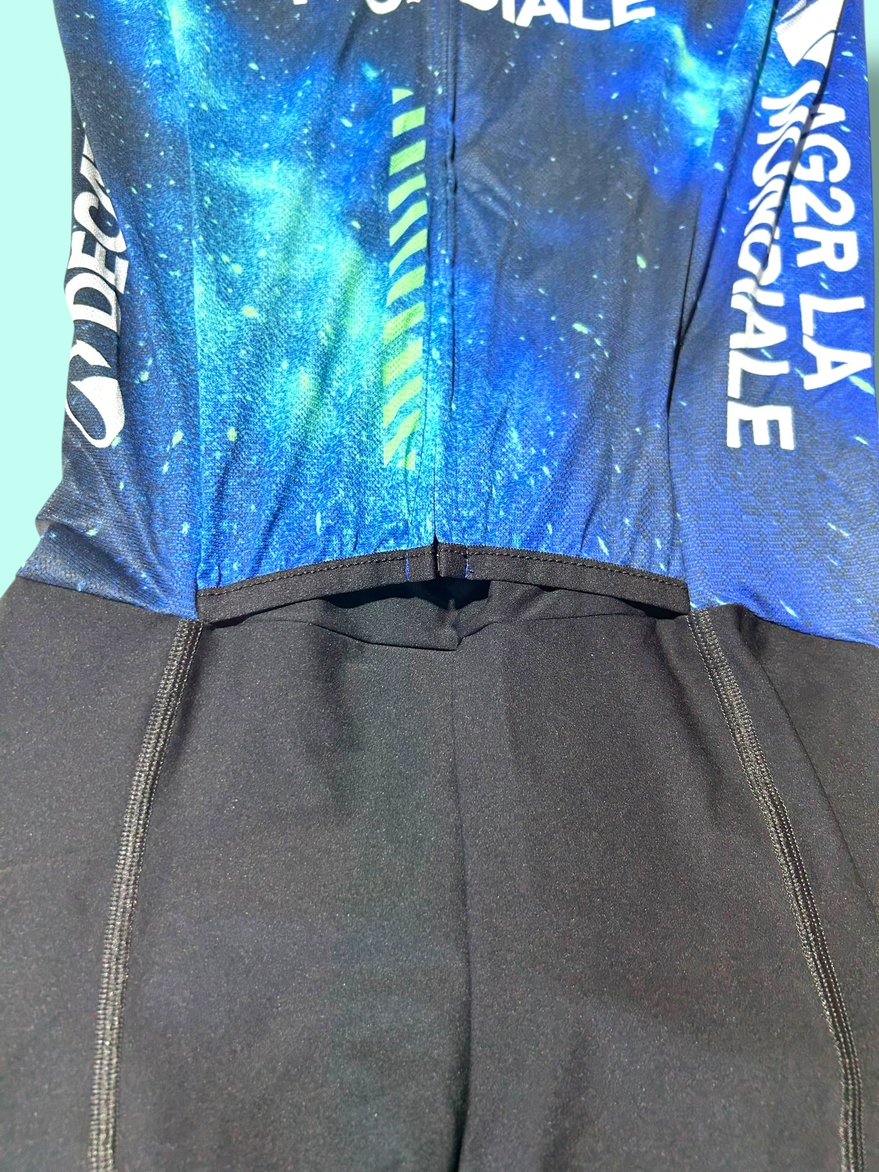 Roadsuit SAM BENNETT Aerosuit Racing Body Domina | Decathlon AG2R La Mondiale | Rosti | Pro Cycling Kit