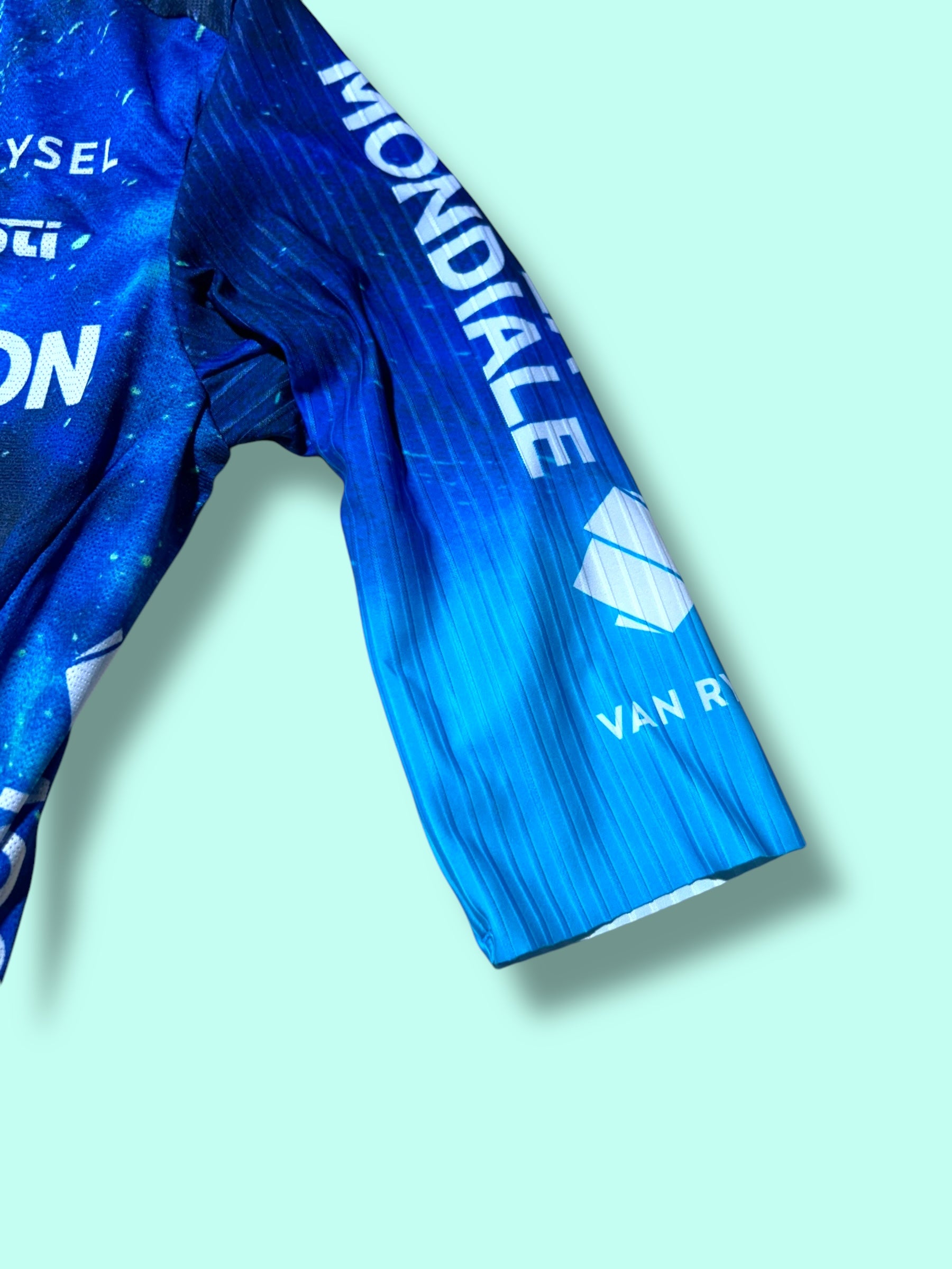 Roadsuit DE PESTEL Aerosuit Racing Body Domina | Decathlon AG2R La Mondiale | Rosti | Pro Cycling Kit