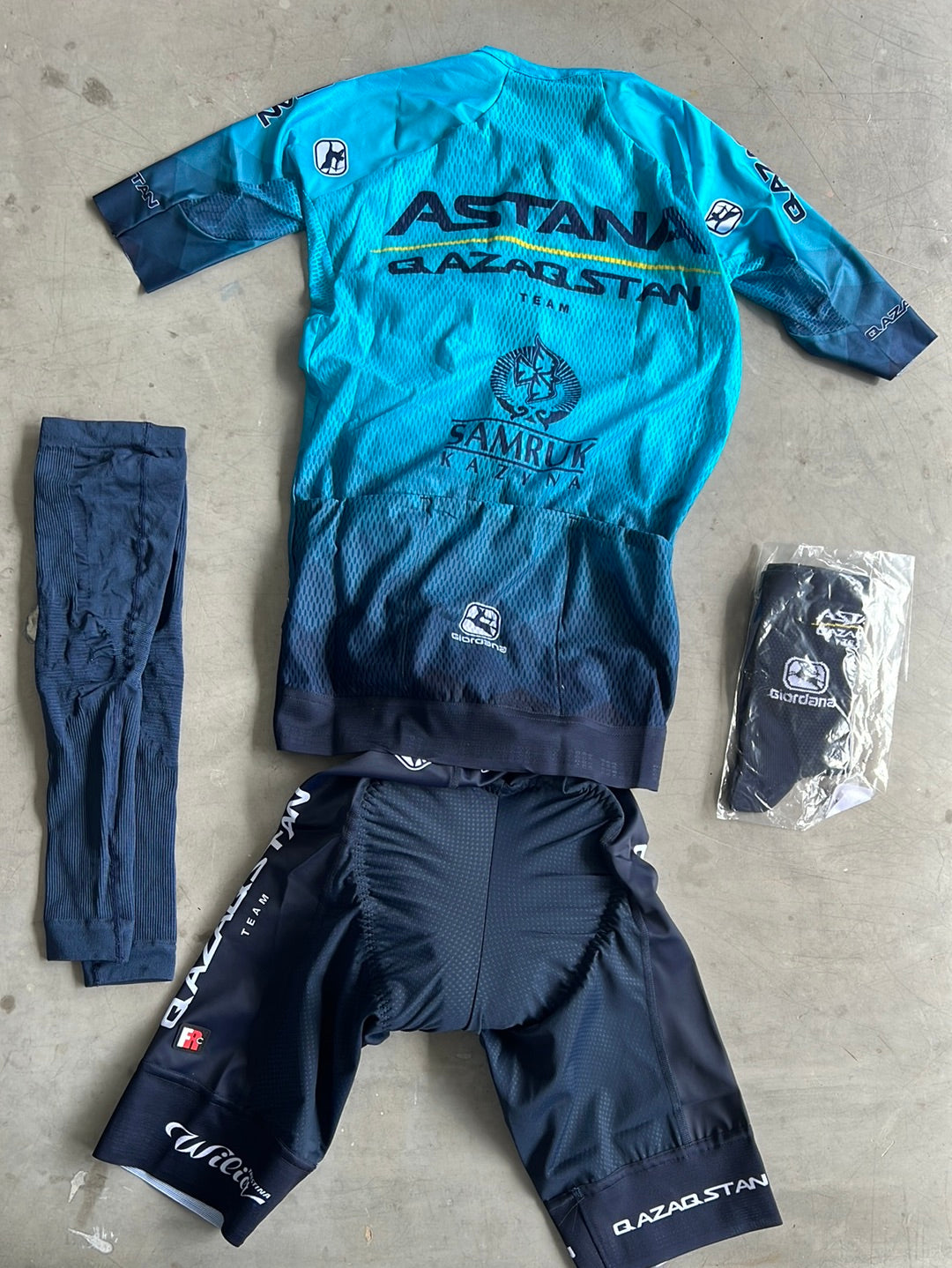 Summer Jersey, Bib Shorts & Socks Bundle | Giordana | Astana | Pro Team Cycling Kit