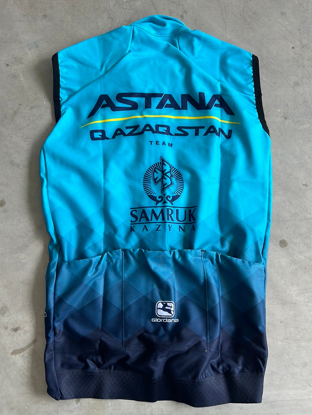 G-SHIELD Thermal Vest / Gilet | Giordana | Astana | Pro Team Cycling Kit