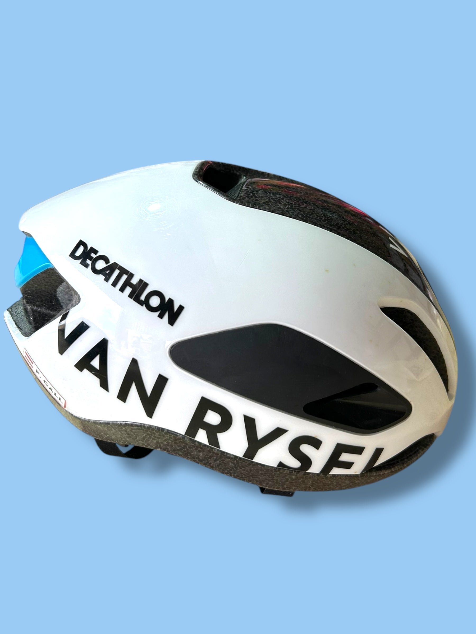 Helmet FCR| Decathlon AG2R La Mondiale | Van Rysel| Pro Cycling Kit
