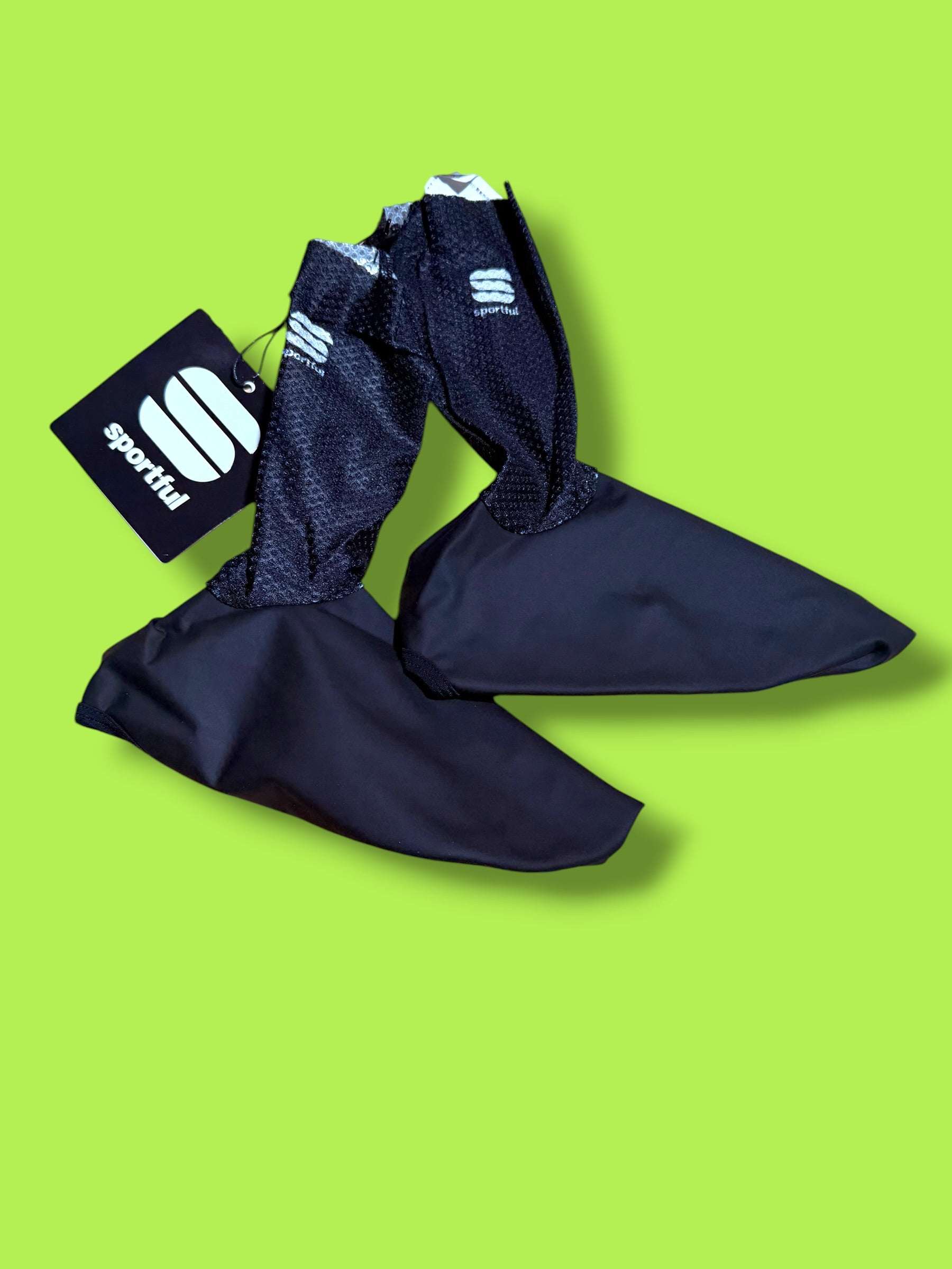 TT Rock Aero Shoe Covers Booties Total Energies |BioRacer Pro Cycling Kit