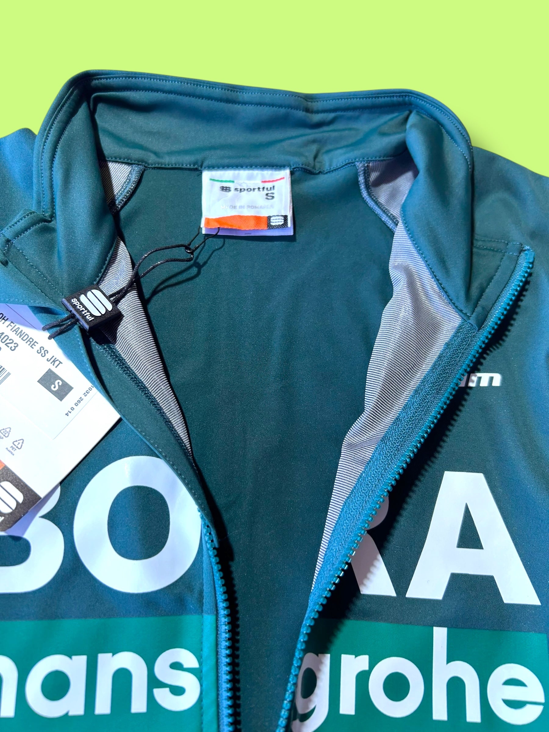 Fiandre Light Rain Jacket Team Issued| Sportful | Bora Hansgrohe| Pro Cycling Kit