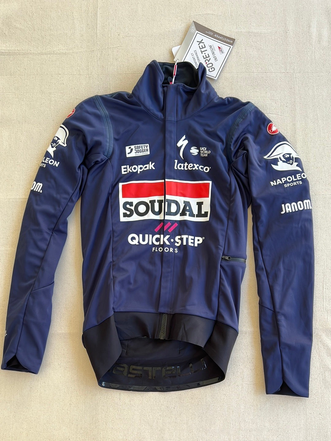 Deep Winter Jacket Alpha RoS Super | Castelli | Soudal Quick-Step | Pro Team Cycling Kit