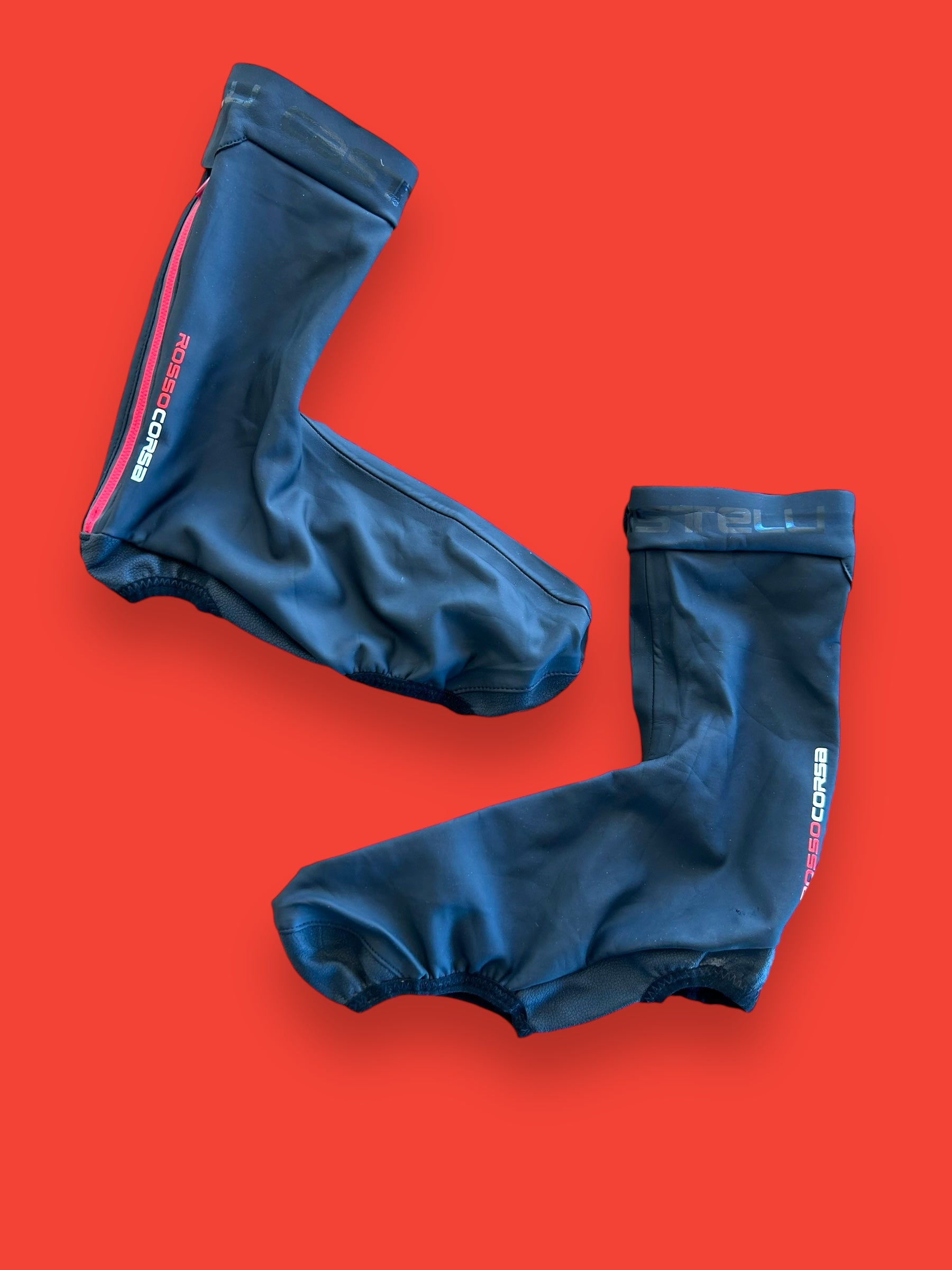 Rain Overshoes Rosso Corsa | Castelli | Ineos Grenadier | Pro Team Cycling Kit