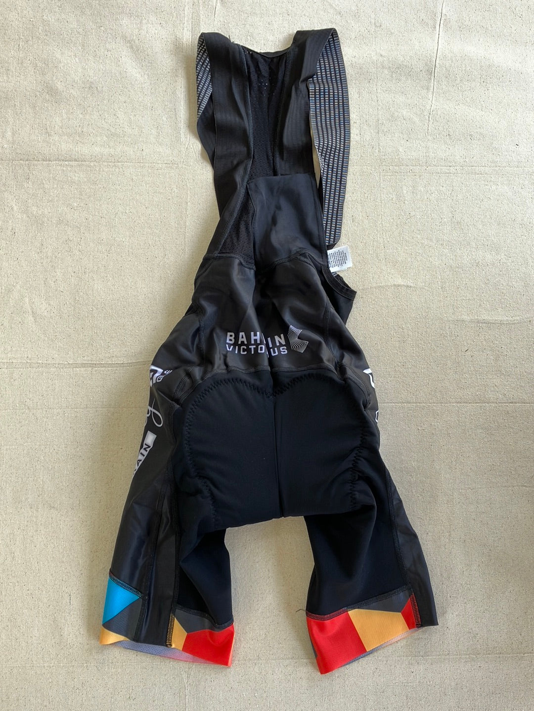 Thermal Bib Shorts Winter | Ale | Team Bahrain Victorious | Pro Cycling Kit