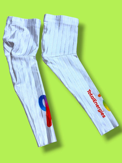 Aero  Arm  Warmers|Total Energies |BioRacer  Pro Cycling Kit