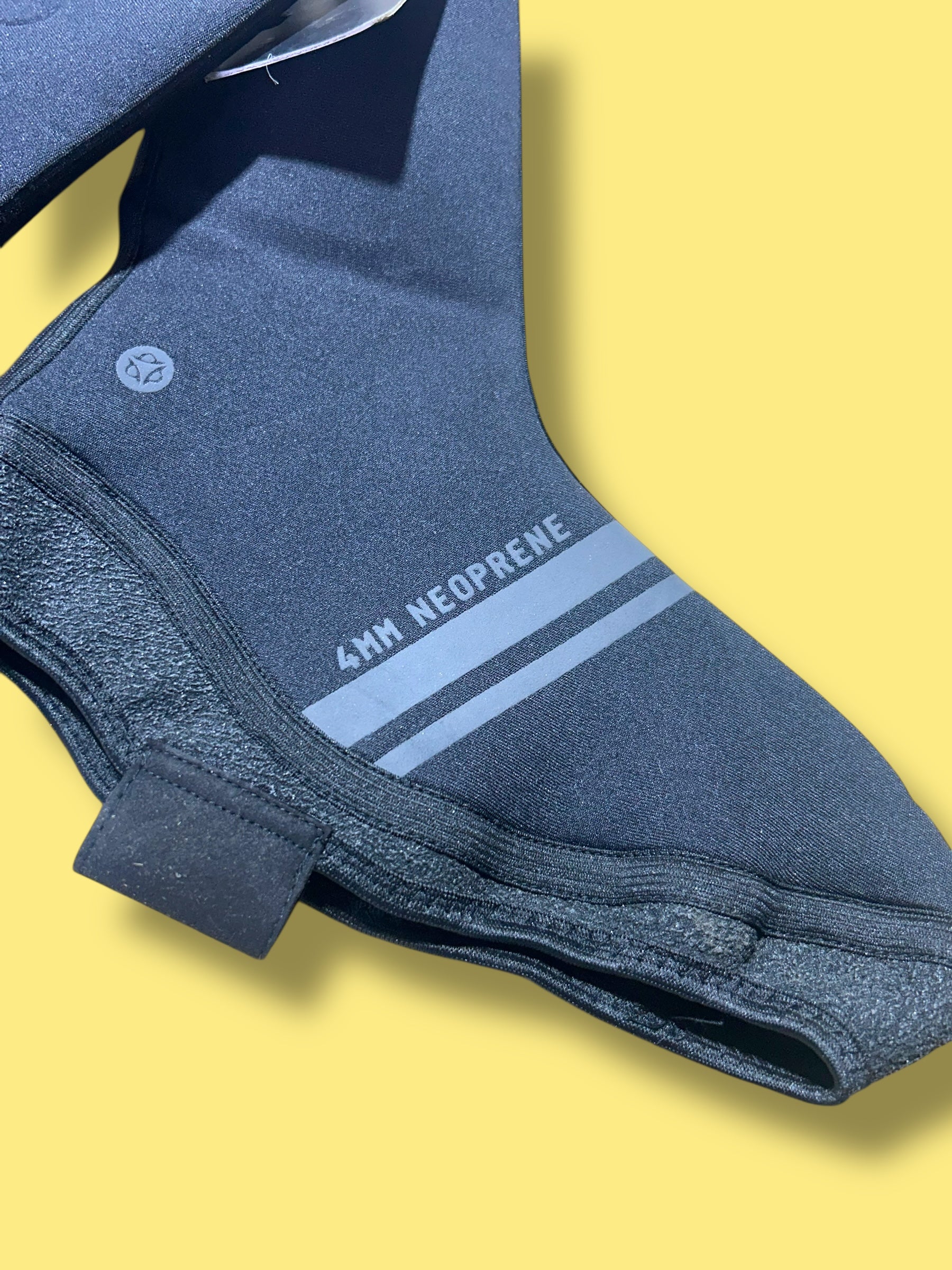 Overshoes Neoprene Deep Winter Thermal Waterproof Booties | Jumbo Visma Lease-A-Bike  | Agu | Pro Cycling Kit