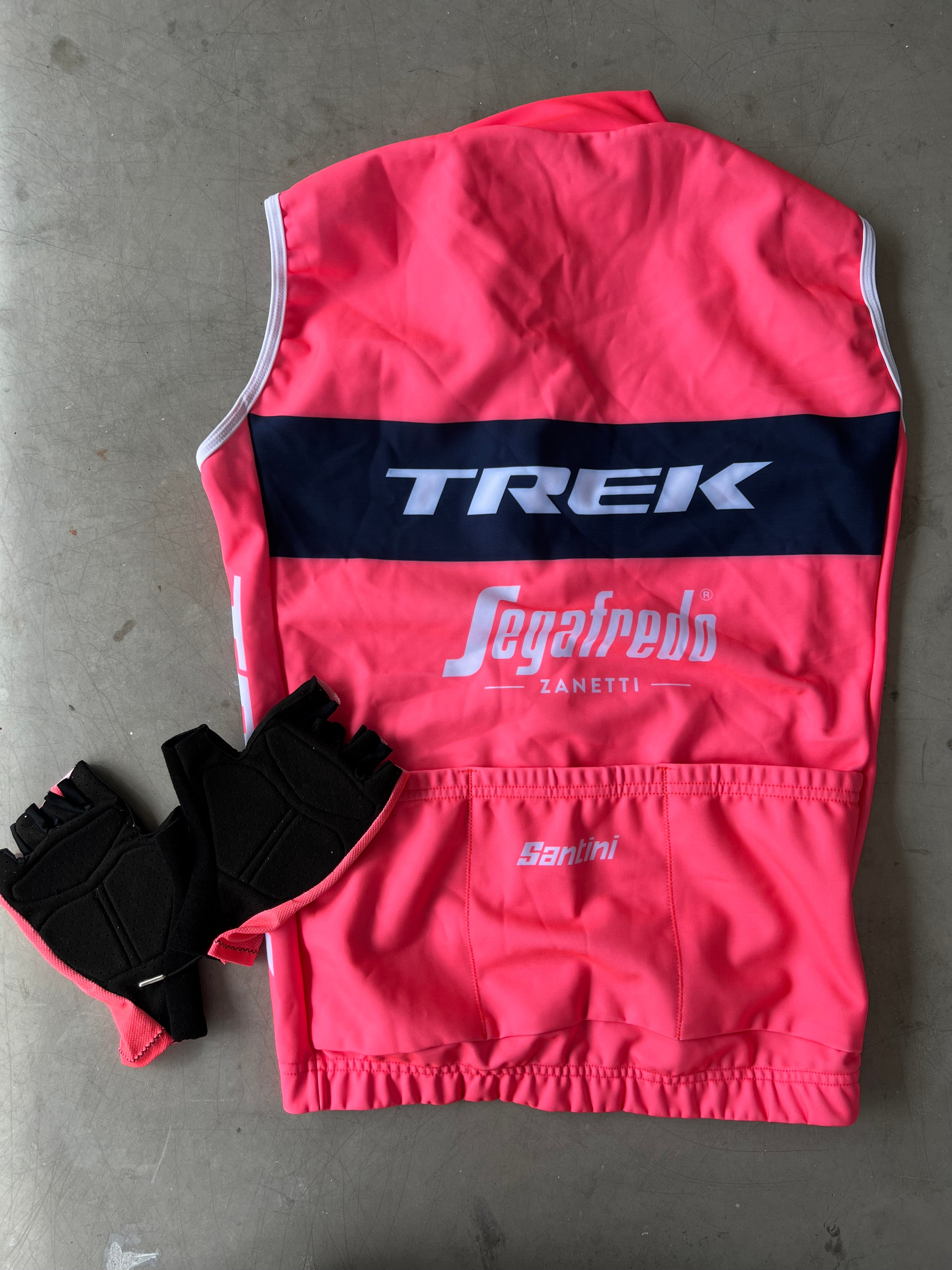 Trek Segafredo | Santini Bundle -  Thermal Vest and Gloves | Pink | S | Rider-Issued Pro Team Kit