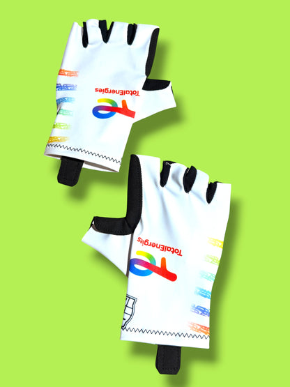 Aero Glove|Total Energies |BioRacer  Pro Cycling Kit