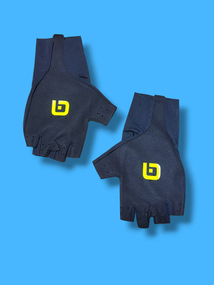 Long Cuff Aero Gloves | Bahrain Victorious | Alé Pro Cycling Kit