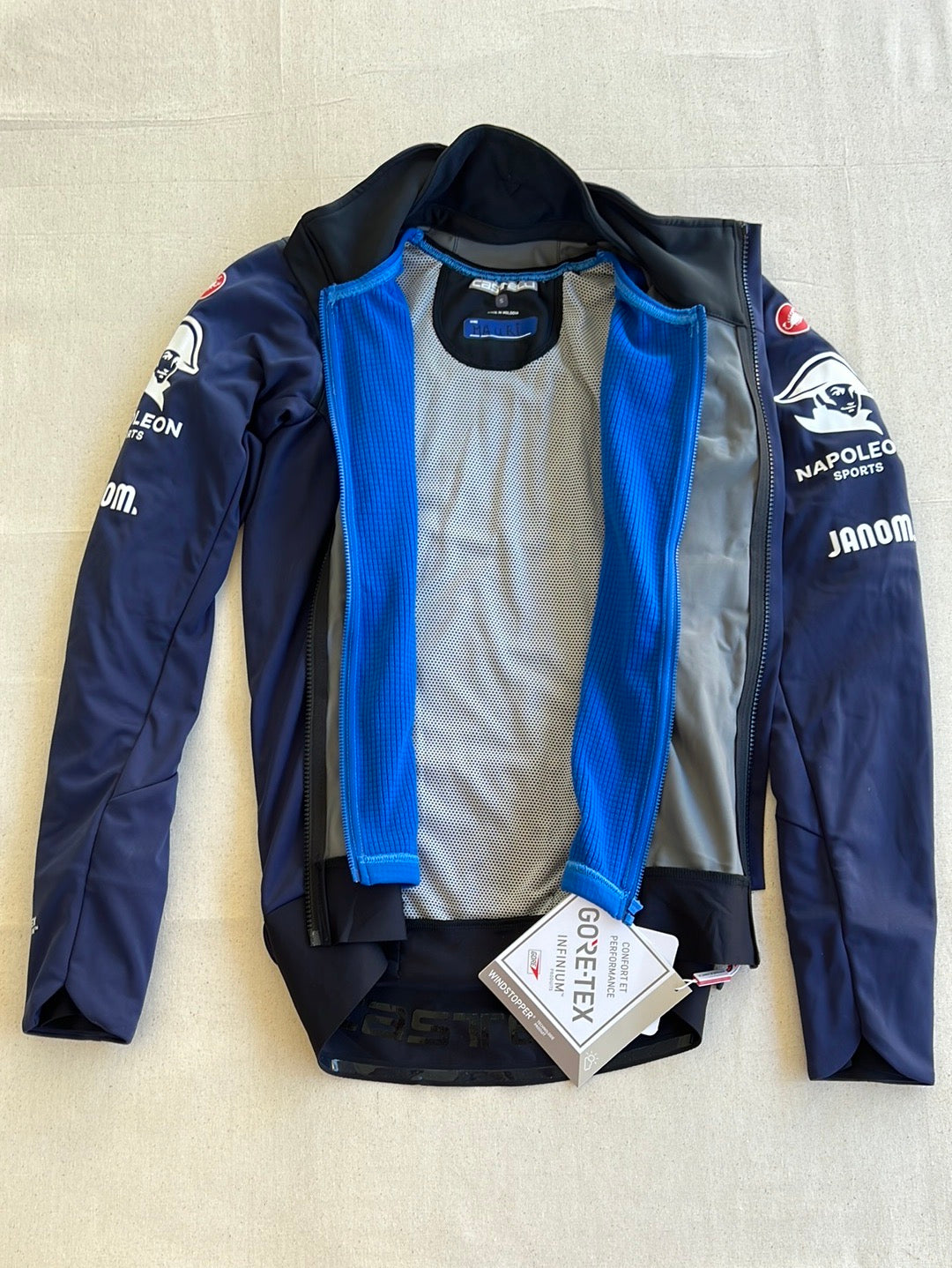 Deep Winter Jacket Alpha RoS Super | Castelli | Soudal Quick-Step  | Pro Team Cycling Kit