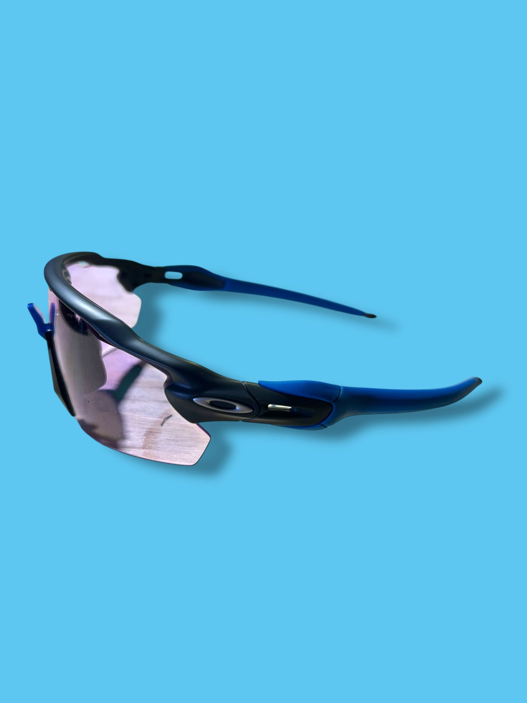 Soudal / Deceuninck Quick-Step | Oakley Radar EV Sunglasses | Blue | Pro-Issued Team Kit
