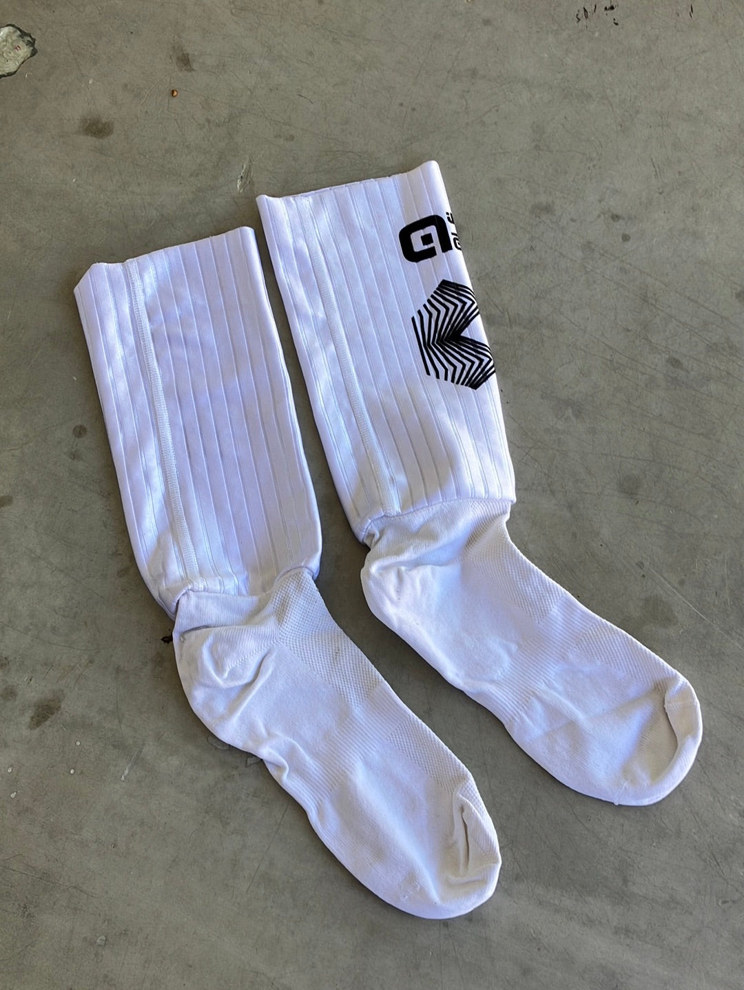 Aero Socks | Ale | Bahrain Victorious | Pro Cycling Kit
