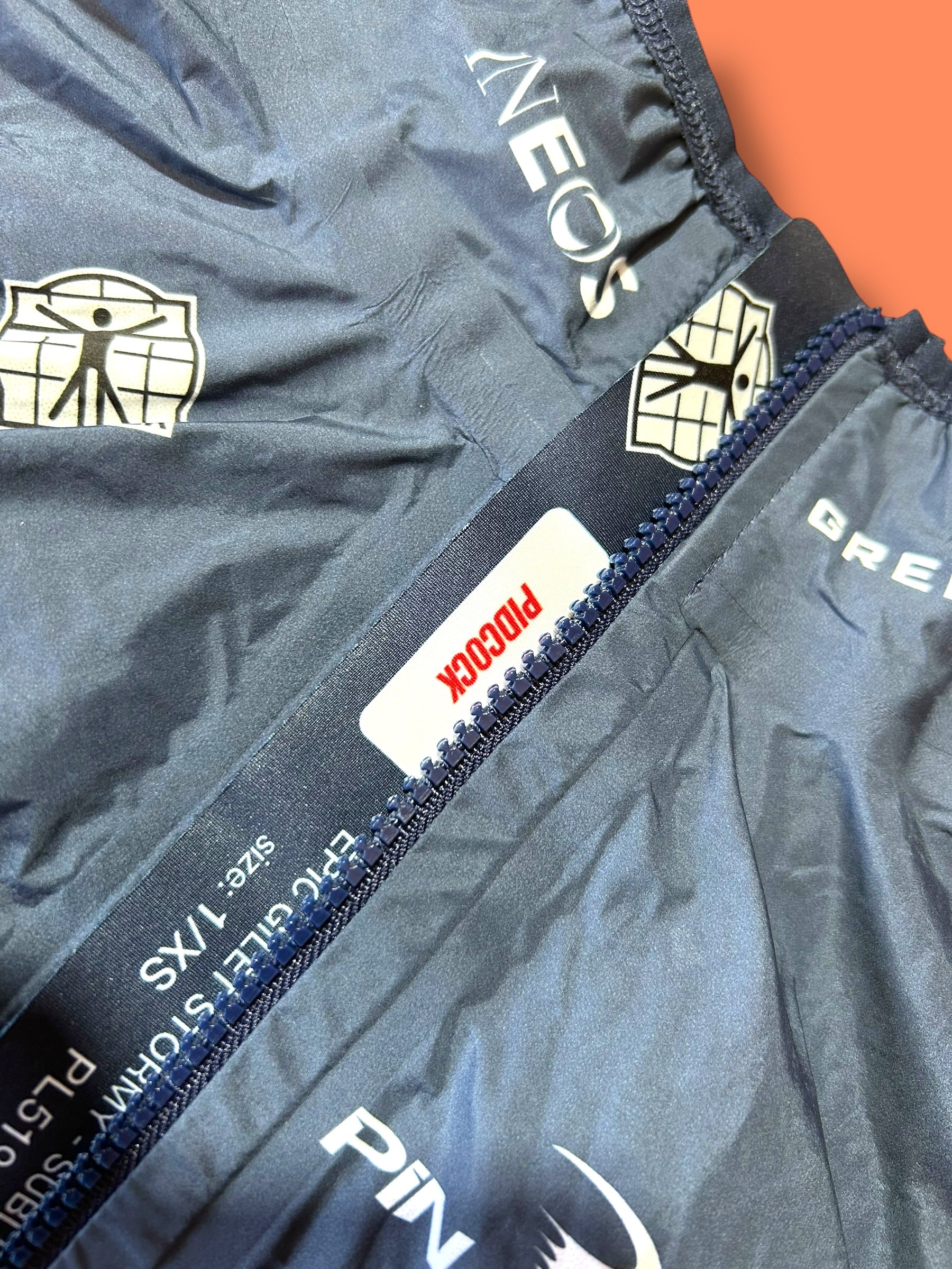 Gilet Vest Waterproof Pidcock  |Ineos Grenadiers| Pro Cycling Kit