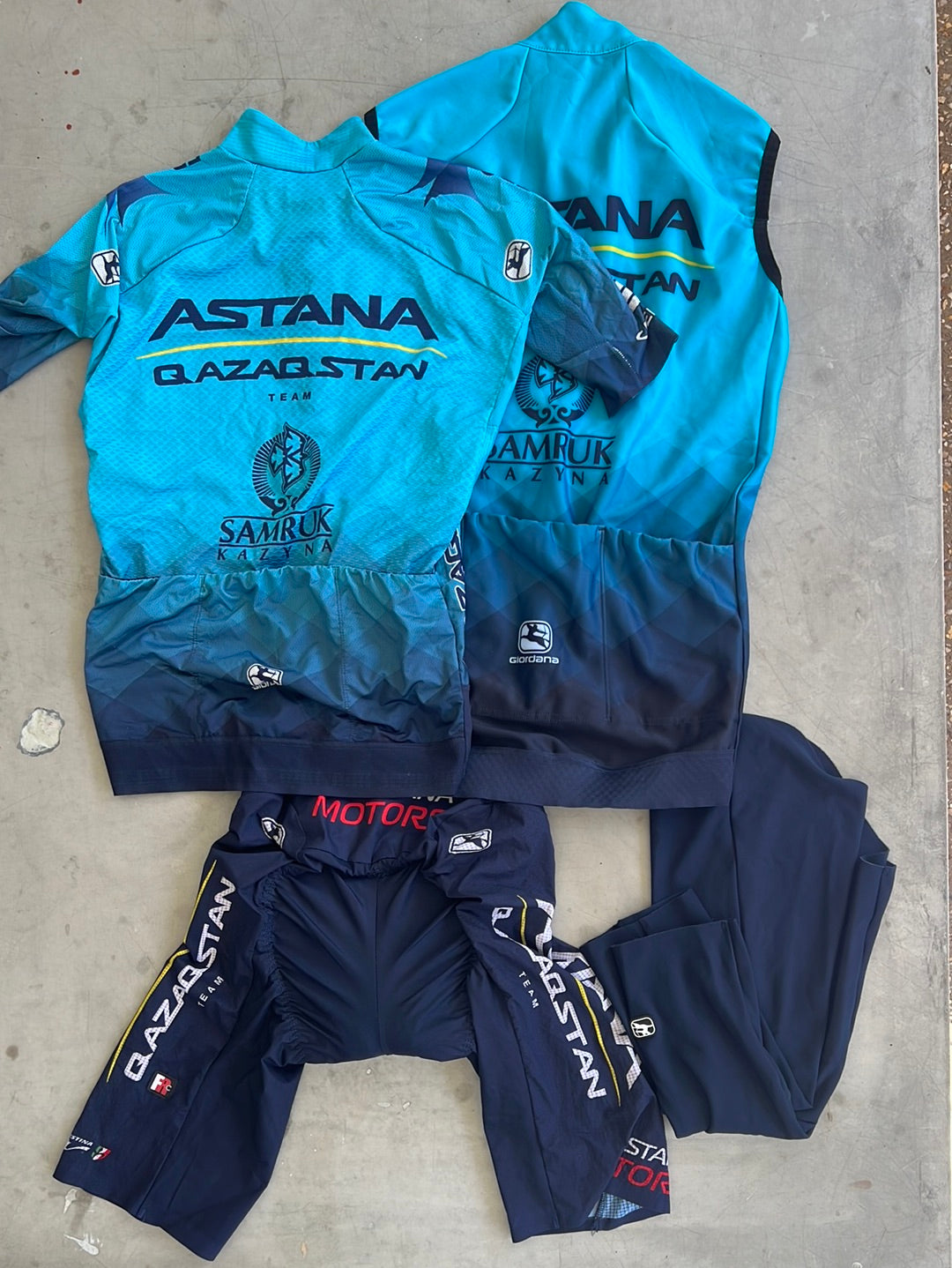 Aero Jersey, Bibs, Thermal Vest & Leg Warmers Bundle | Giordana | Astana | Pro Team Cycling Kit