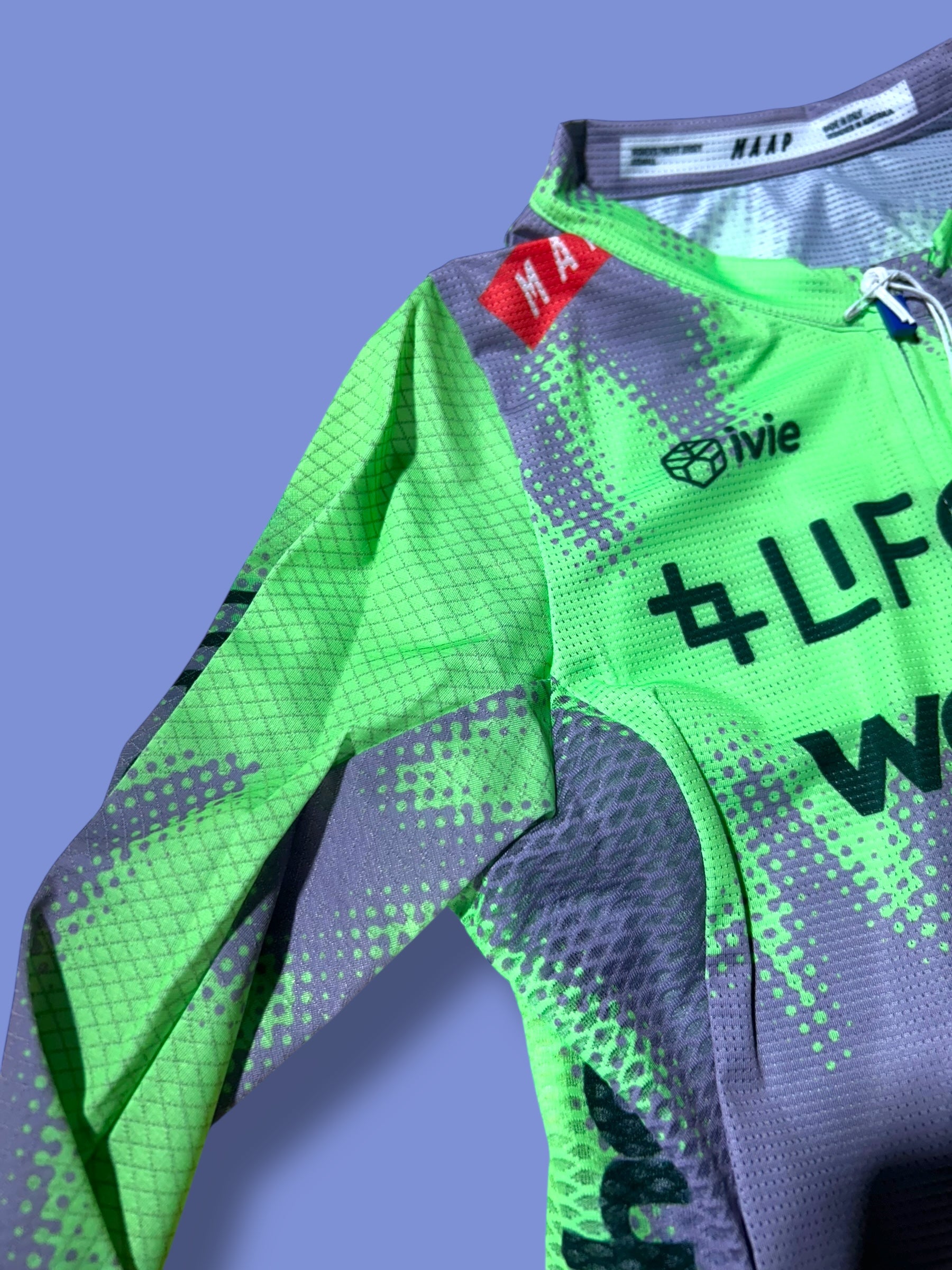 Women's Long Sleeve Aero Jersey, Winter Bib Shorts, Leg Warmers, Socks and Buff    Bundle  | Lifeplus Wahoo  | MAAP  | Pro Cycling Kit