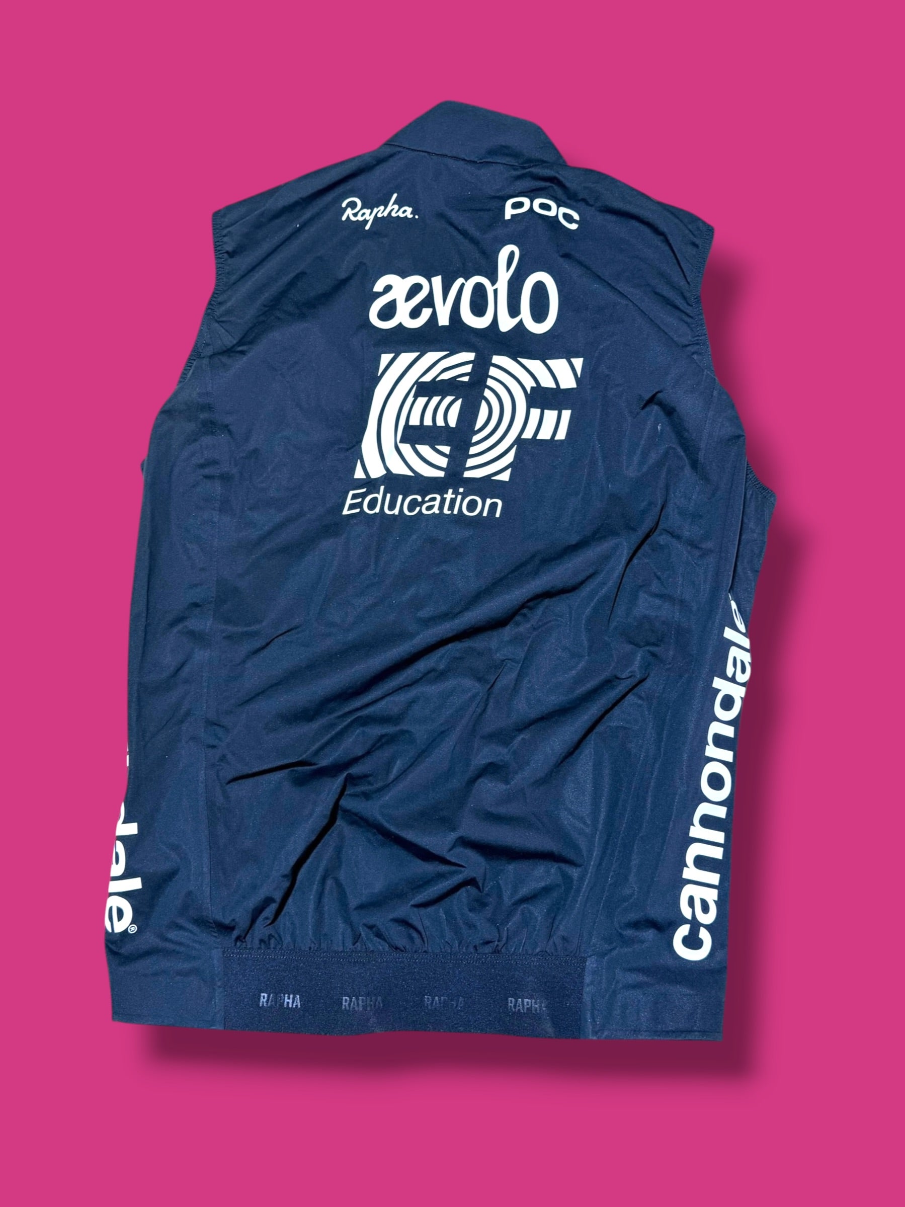 Lightweight Packable Rain Vest / Gilet | EF Education Aevolo | Rapha Men's Pro Kit