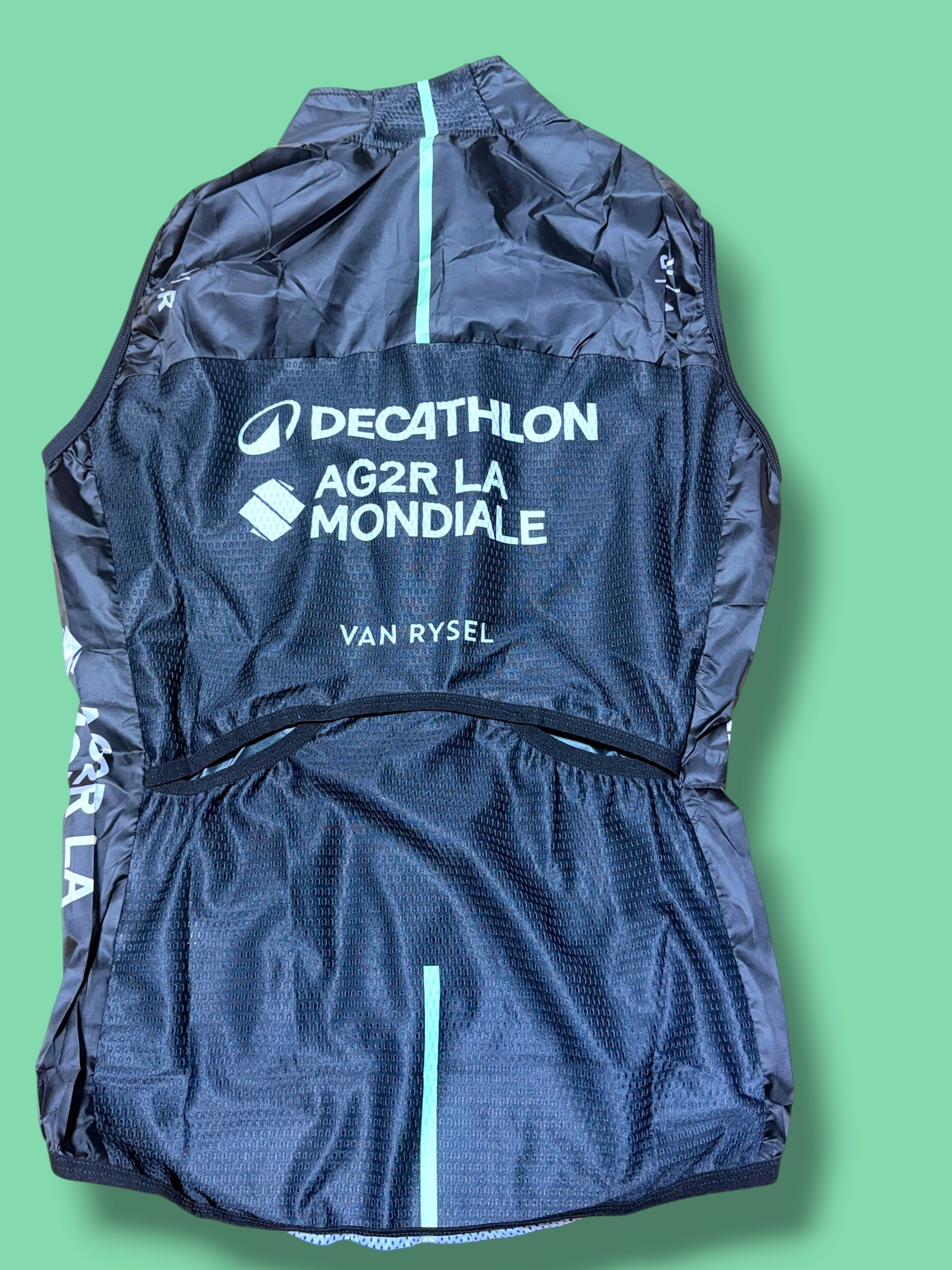 Ultra Lightweight Wind Vest |Decathlon |Van Rysel  Pro Cycling Kit