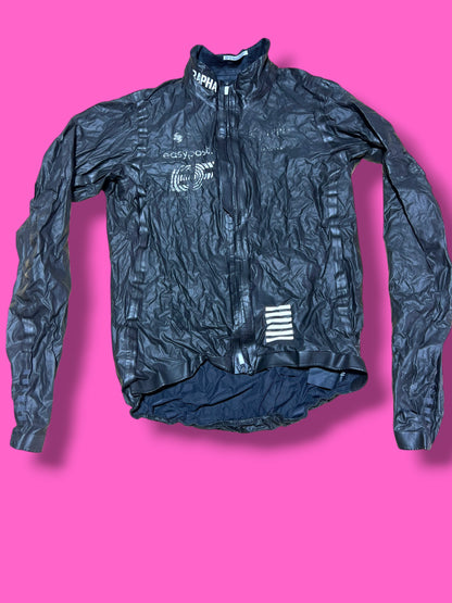 EF Prototype SHAKEDRY Jacket GORE-TEX - Cuff Hole | EF Education First | Rapha Men's Pro Kit