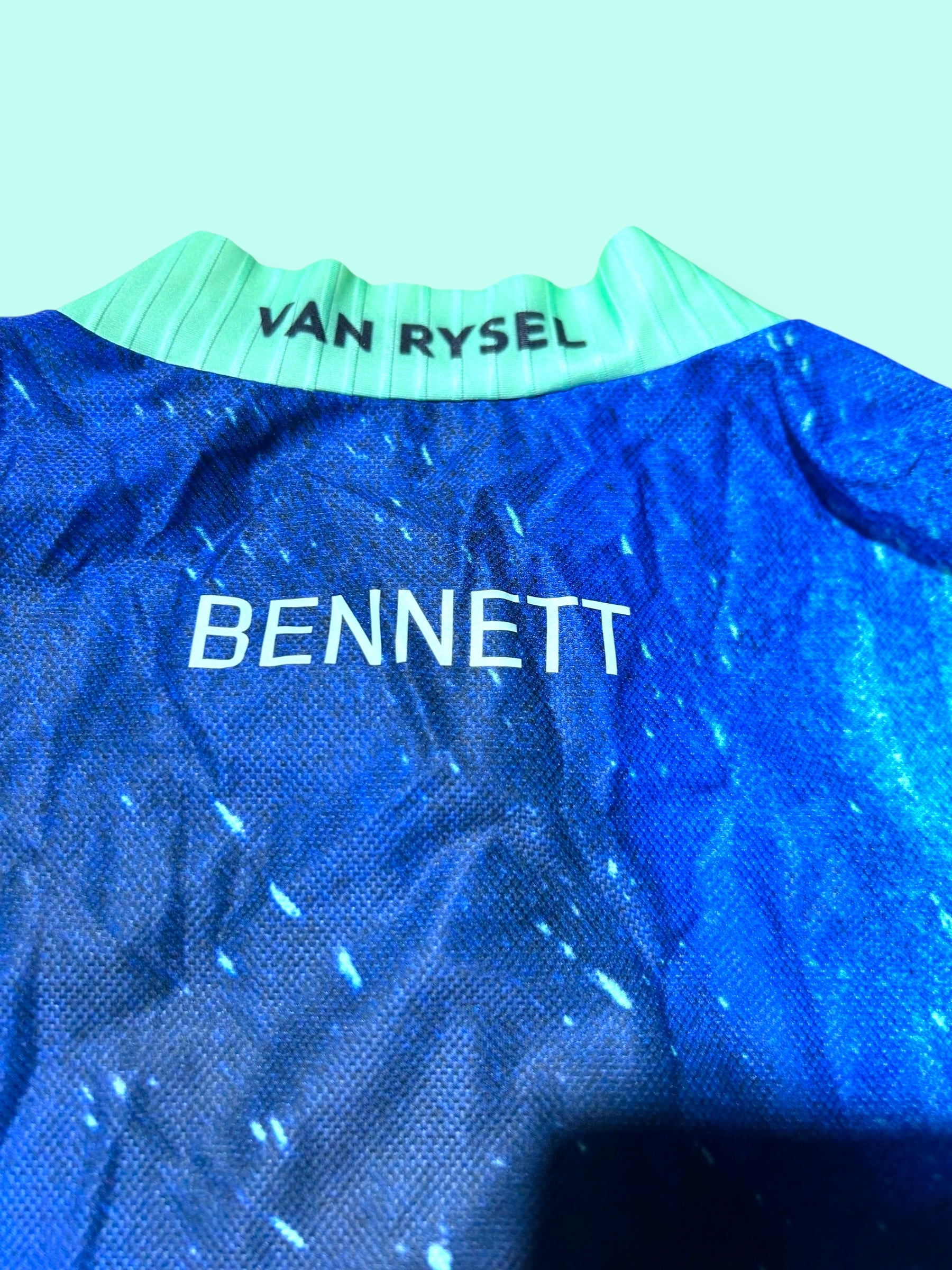Roadsuit SAM BENNETT Aerosuit Racing Body Domina  | Decathlon AG2R La Mondiale  | Rosti | Pro Cycling Kit