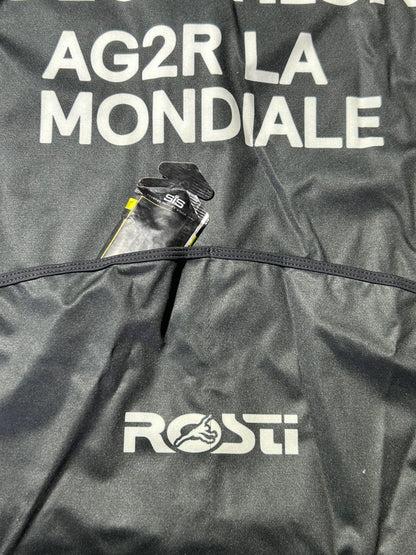 Gabba Thermal Windproof Waterproof Gota Winter Racing   | Decathlon AG2R La Mondiale  | Rosti | Pro Cycling Kit