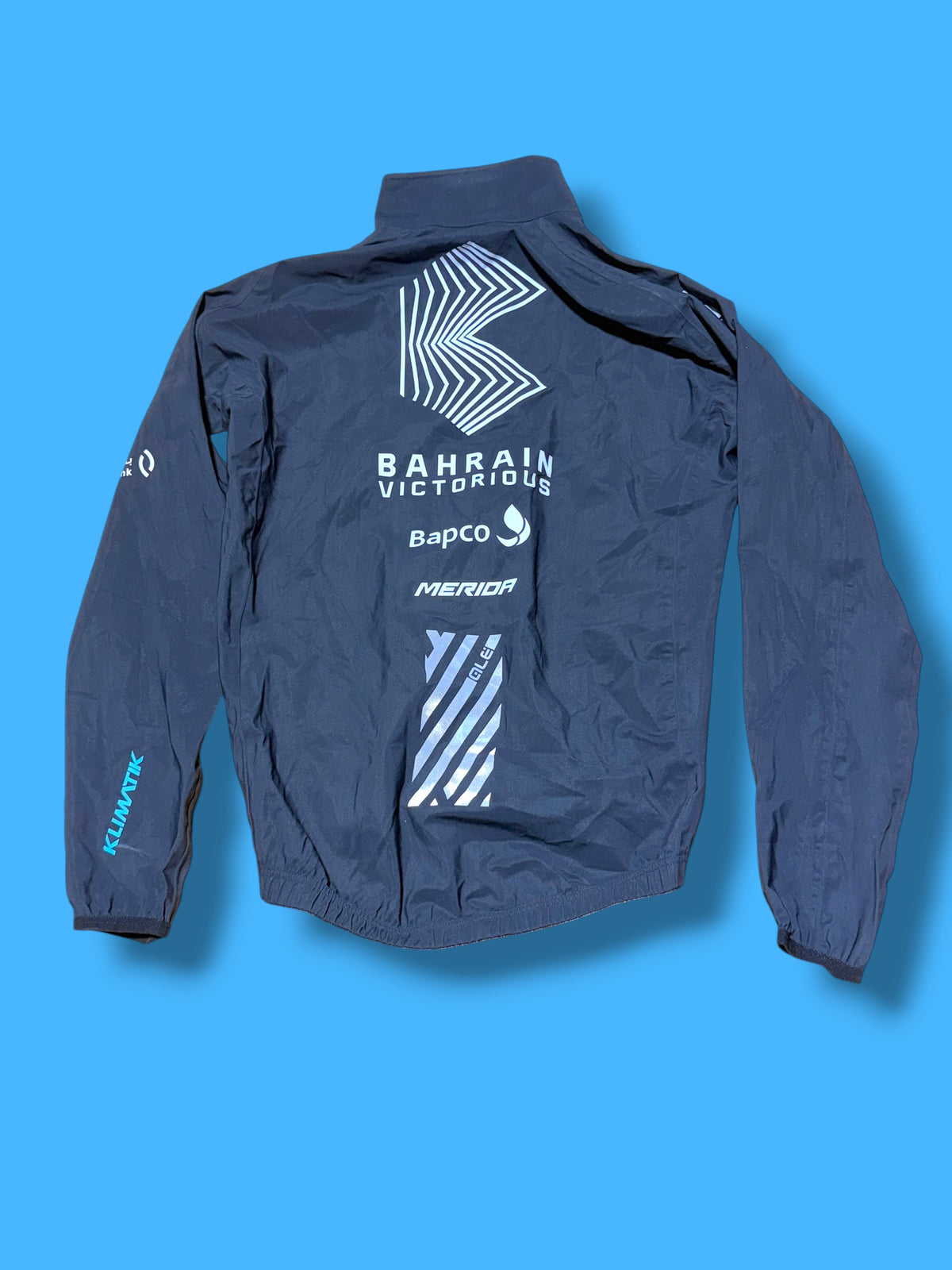 Black Lightweight Packable Rain Jacket | Bahrain Victorious | Alé Pro Cycling Kit