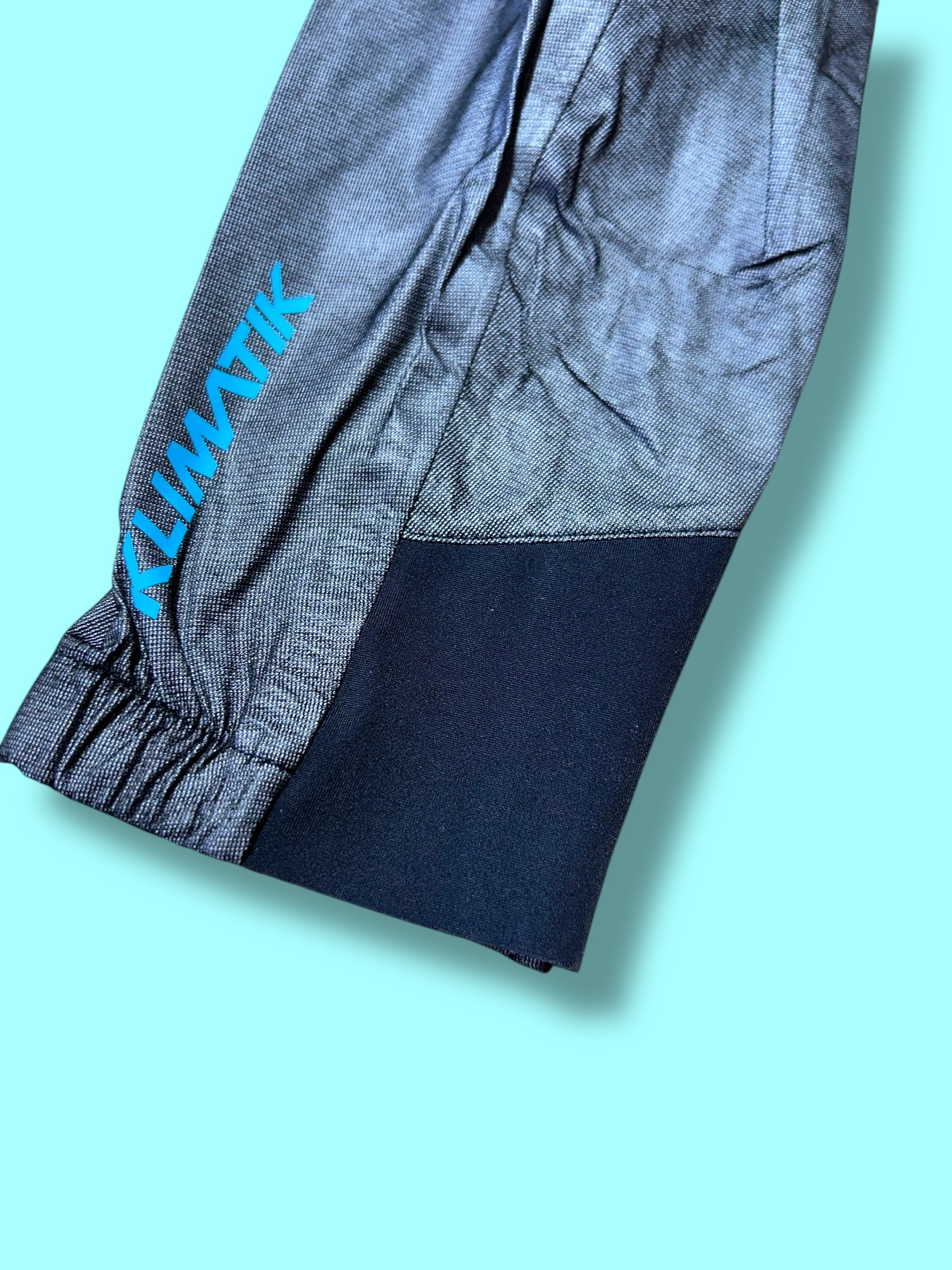 Rain Jacket  Cape Waterproof  Winter | Ale |Bahrain Victorious| Pro Cycling Kit