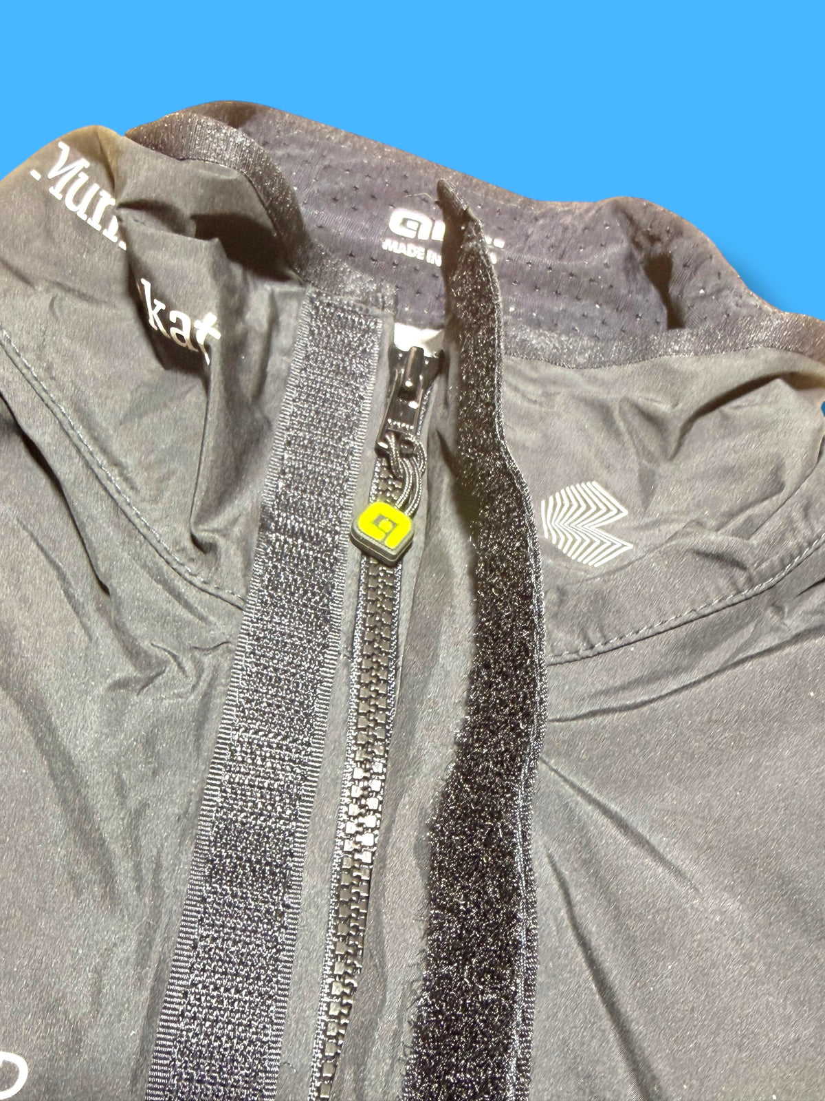 Prototype Super Heavy Duty Rain Jacket | Bahrain Victorious | Alé Pro Cycling Kit
