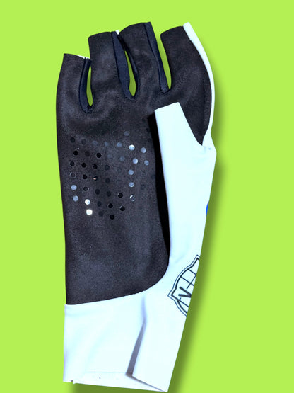 Aero Glove|Total Energies |BioRacer  Pro Cycling Kit