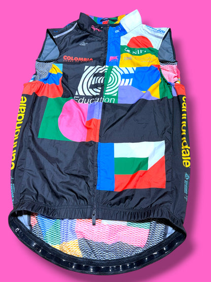 EF 2021 Lightweight Wind Vest Kaleidoscope Giro d'Italia Switchout | EF Education First | Rapha Men's Pro Kit