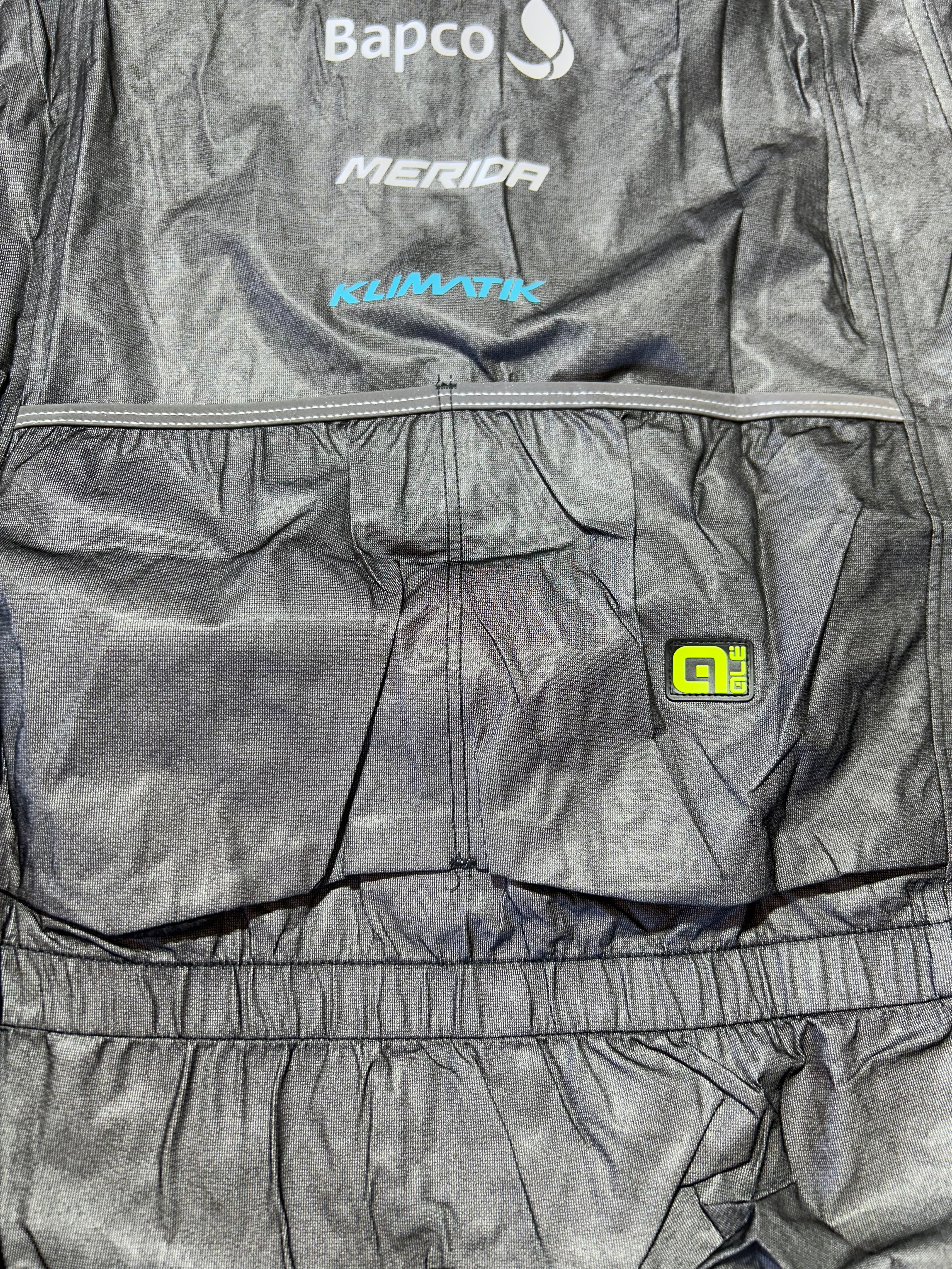 Rain Jacket  Cape Waterproof  Winter | Ale |Bahrain Victorious| Pro Cycling Kit