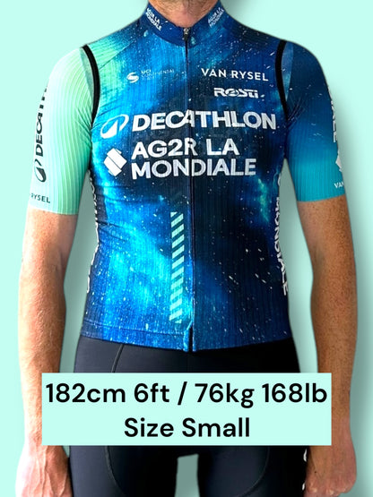 Gilet Vest Lightweight Racing Ete  | Decathlon AG2R La Mondiale  | Rosti | Pro Cycling Kit
